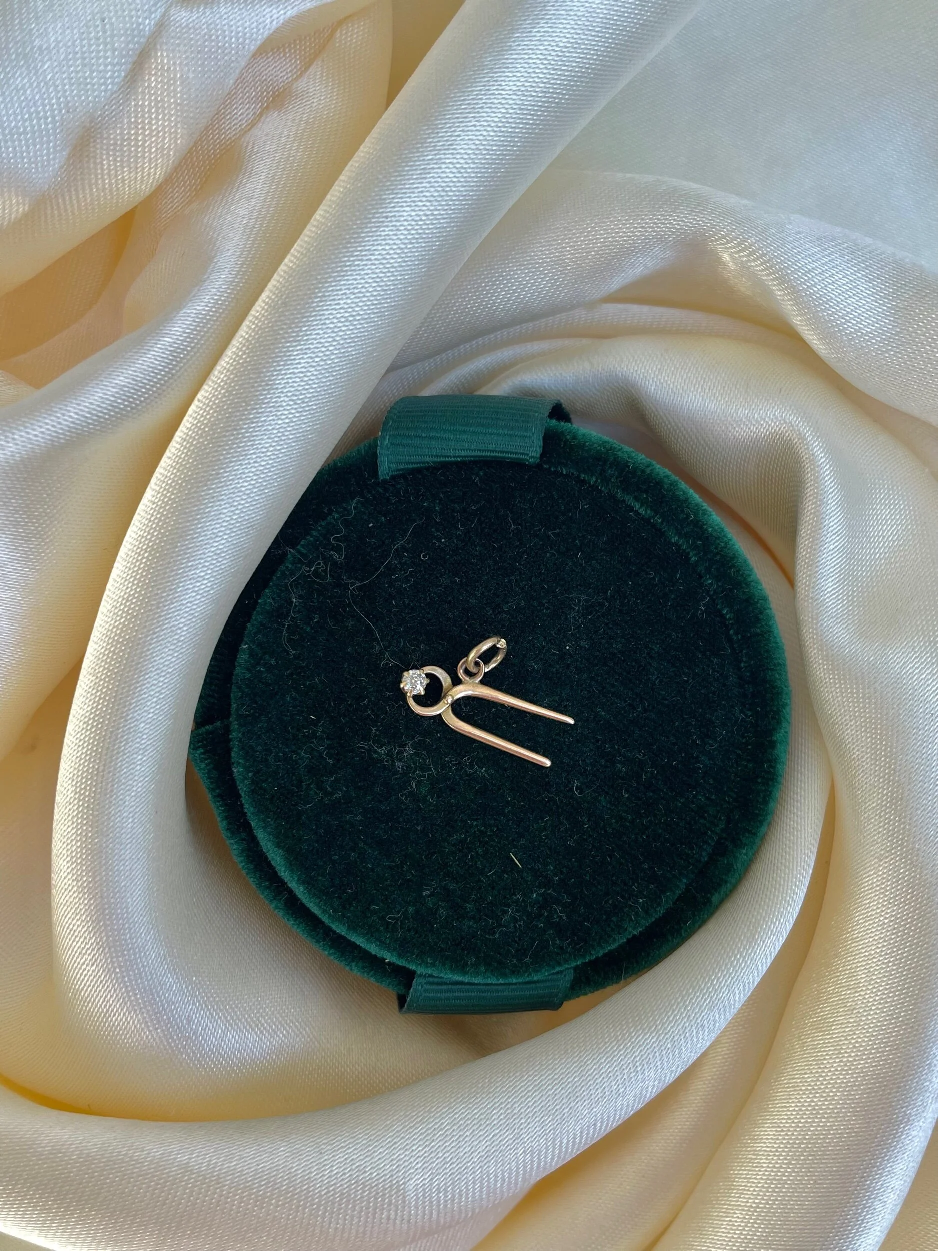 6961315C-3374-4384-88E3-7DFBAF24A885