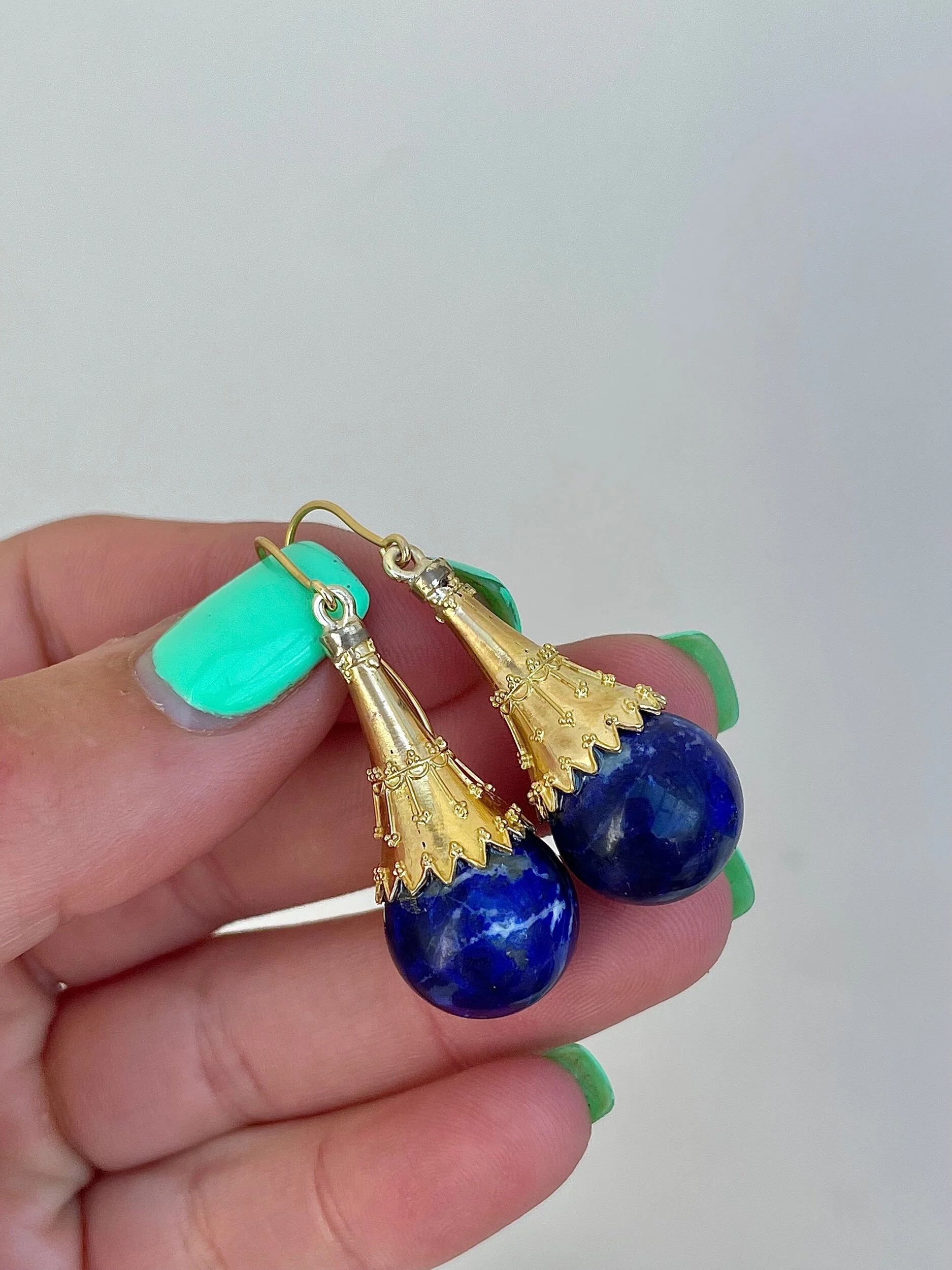 B0292AF3-22C5-4654-9F32-2F6953211999