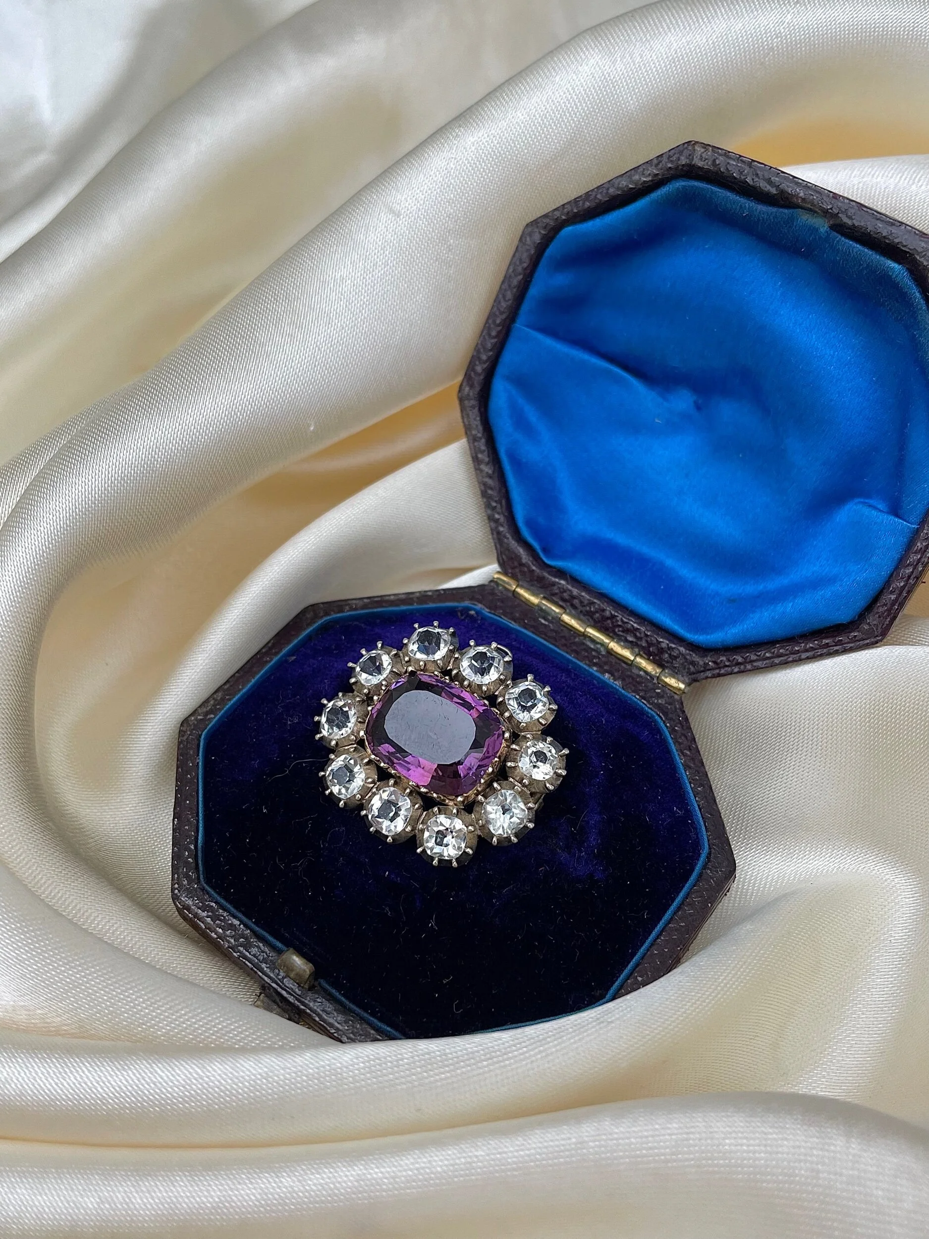 07EFEDA8-4816-4B5E-BF79-DC788261120B