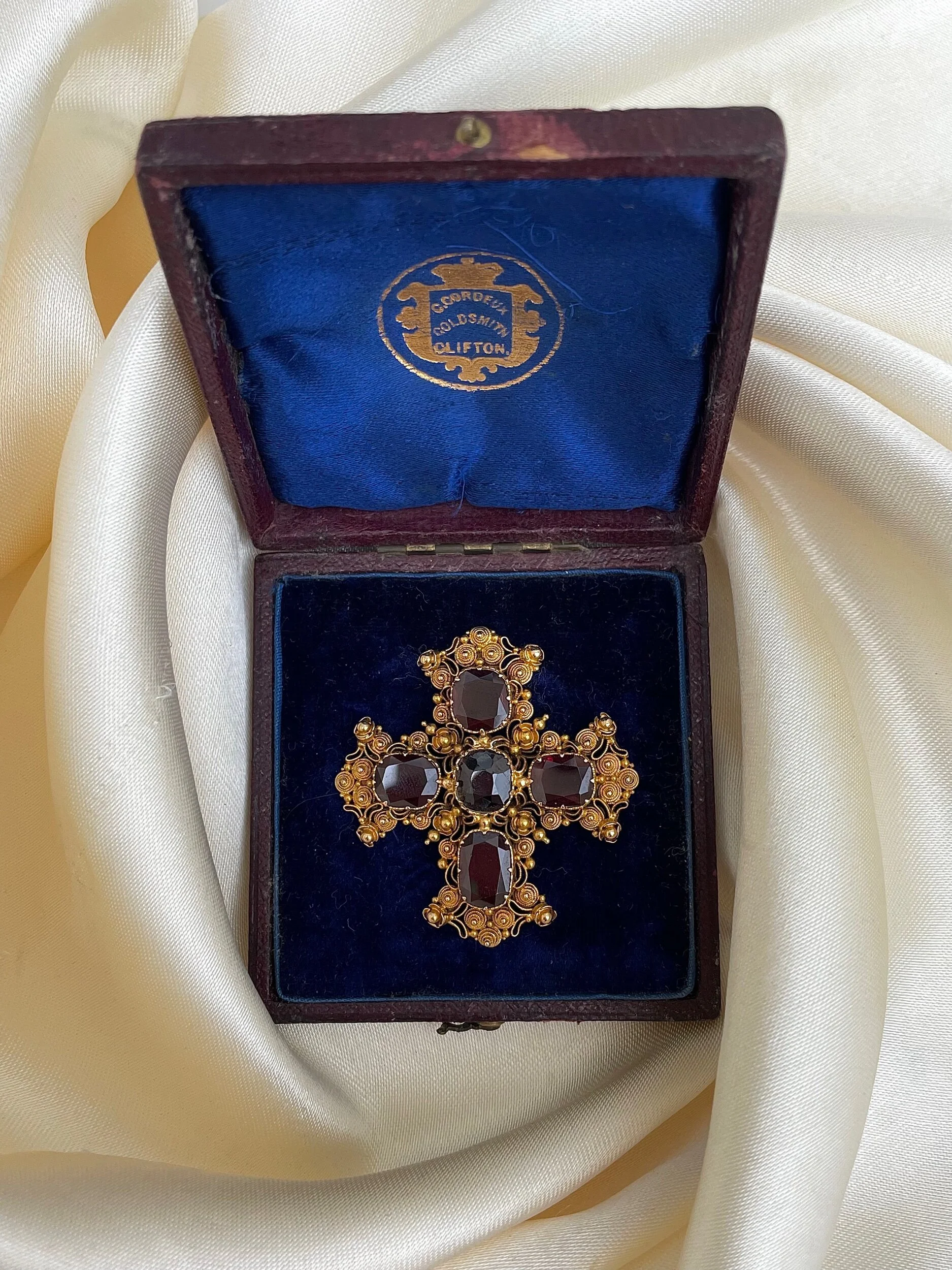 A8951D95-0237-4BEE-912C-3B5BC0D975D2