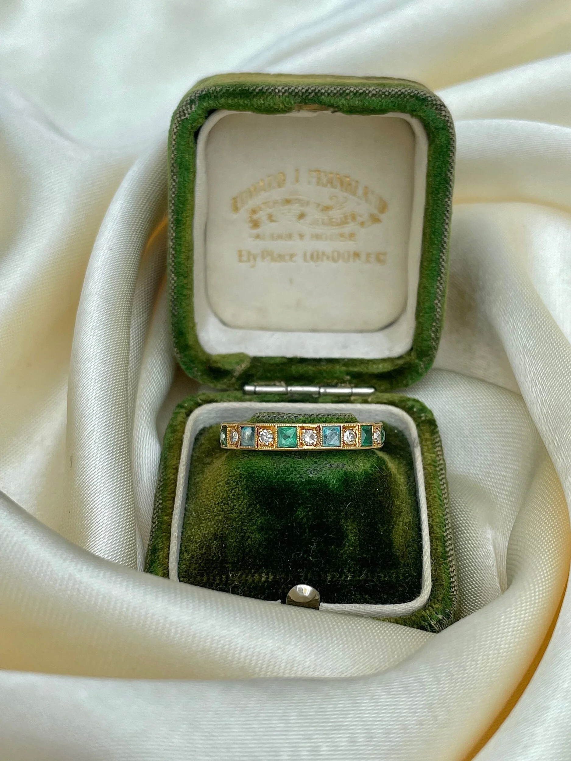 D9CA0308-EA30-4C6B-939F-97473E009A6B