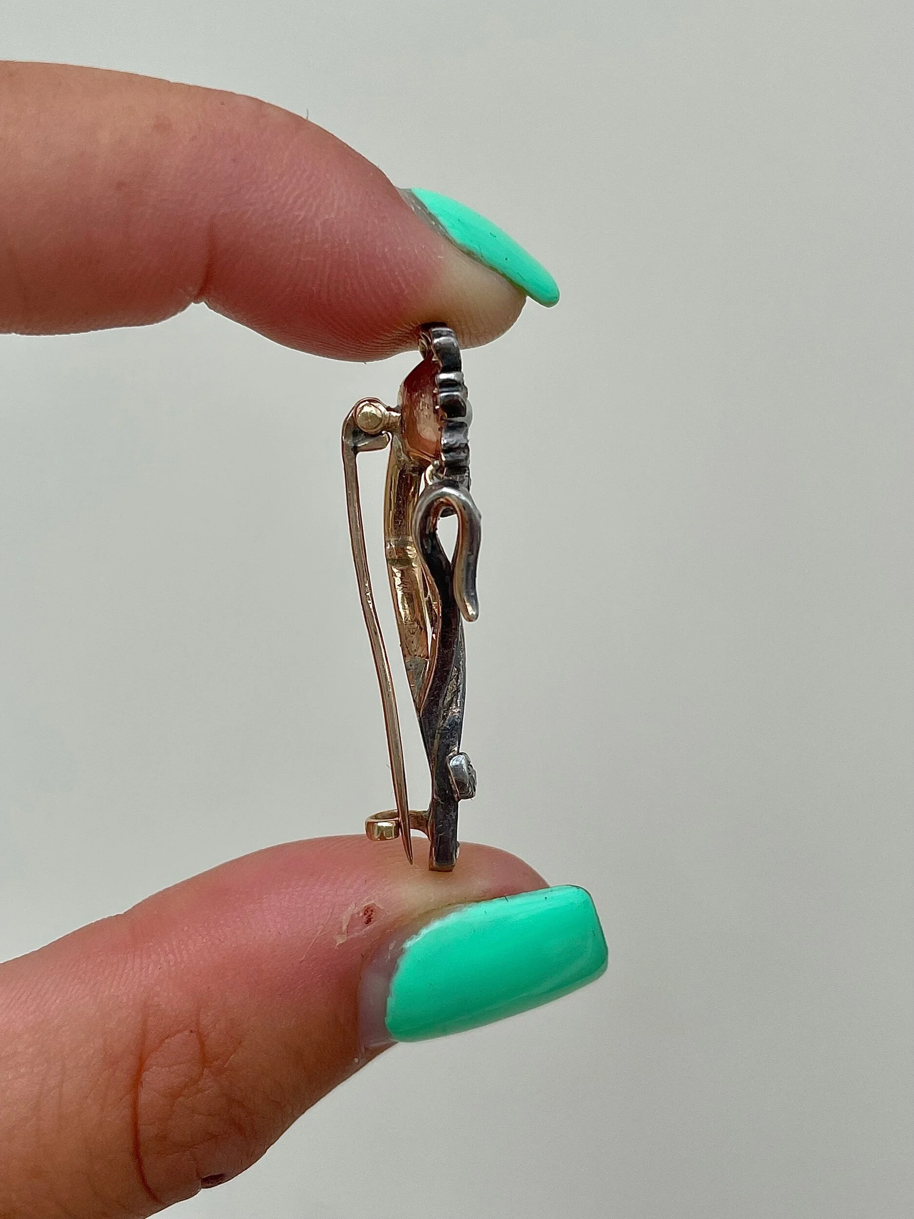 30F883AB-2519-4746-97C9-5D4C6E7064AB