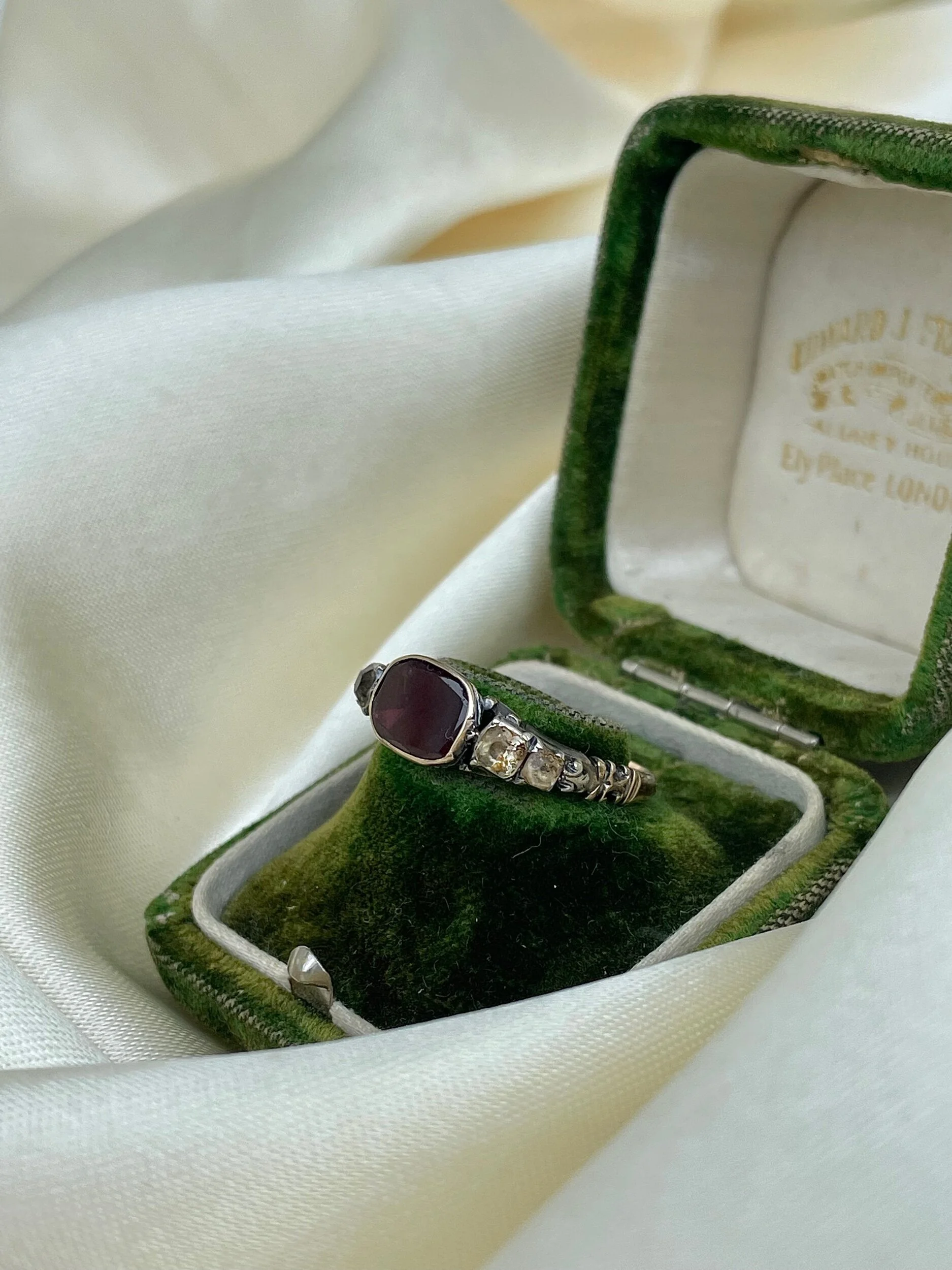 26B6E23B-AF63-4272-BE21-ACA446CAC84D