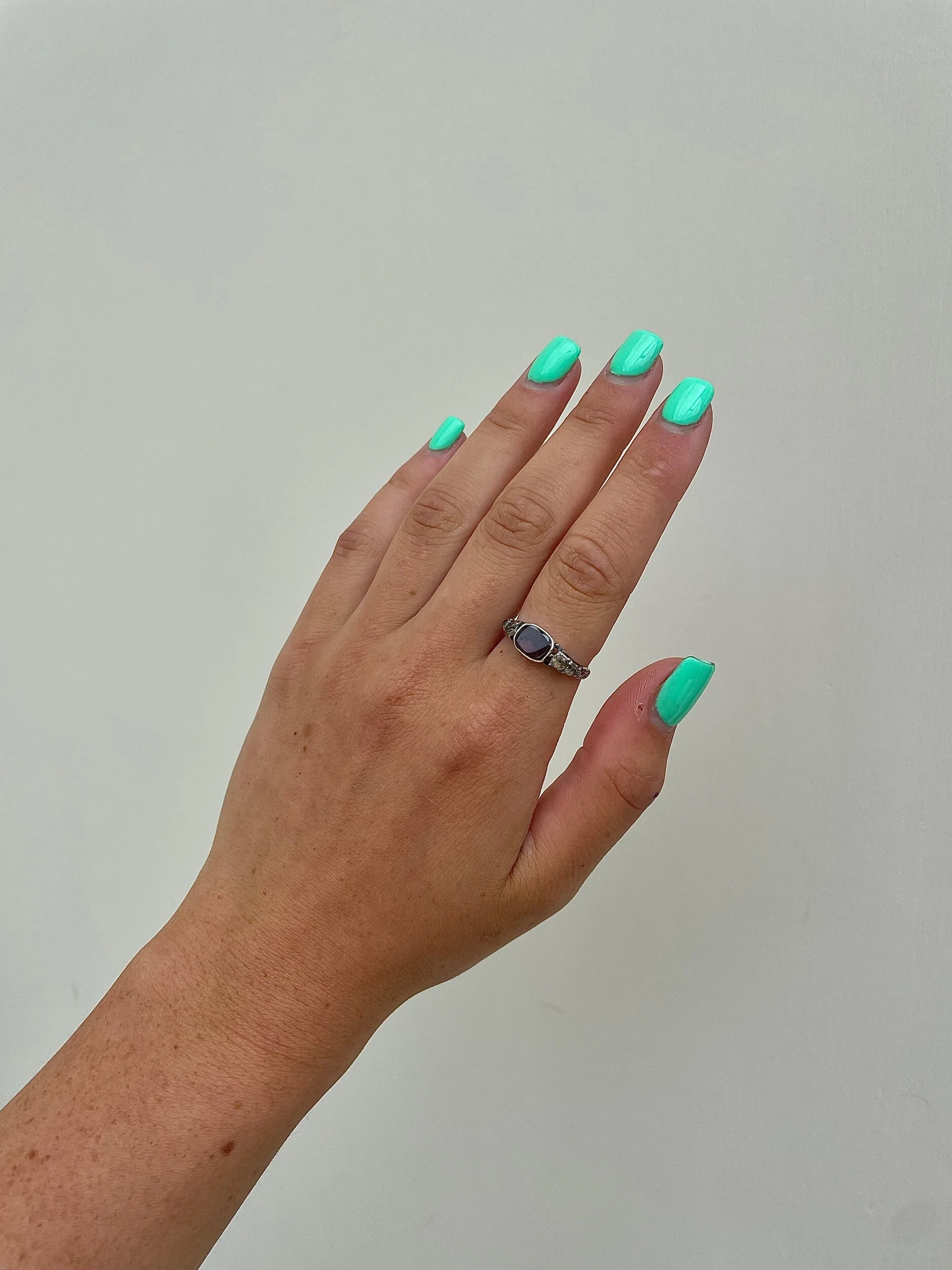 F4159EC4-638E-47C2-A855-7326A254C070