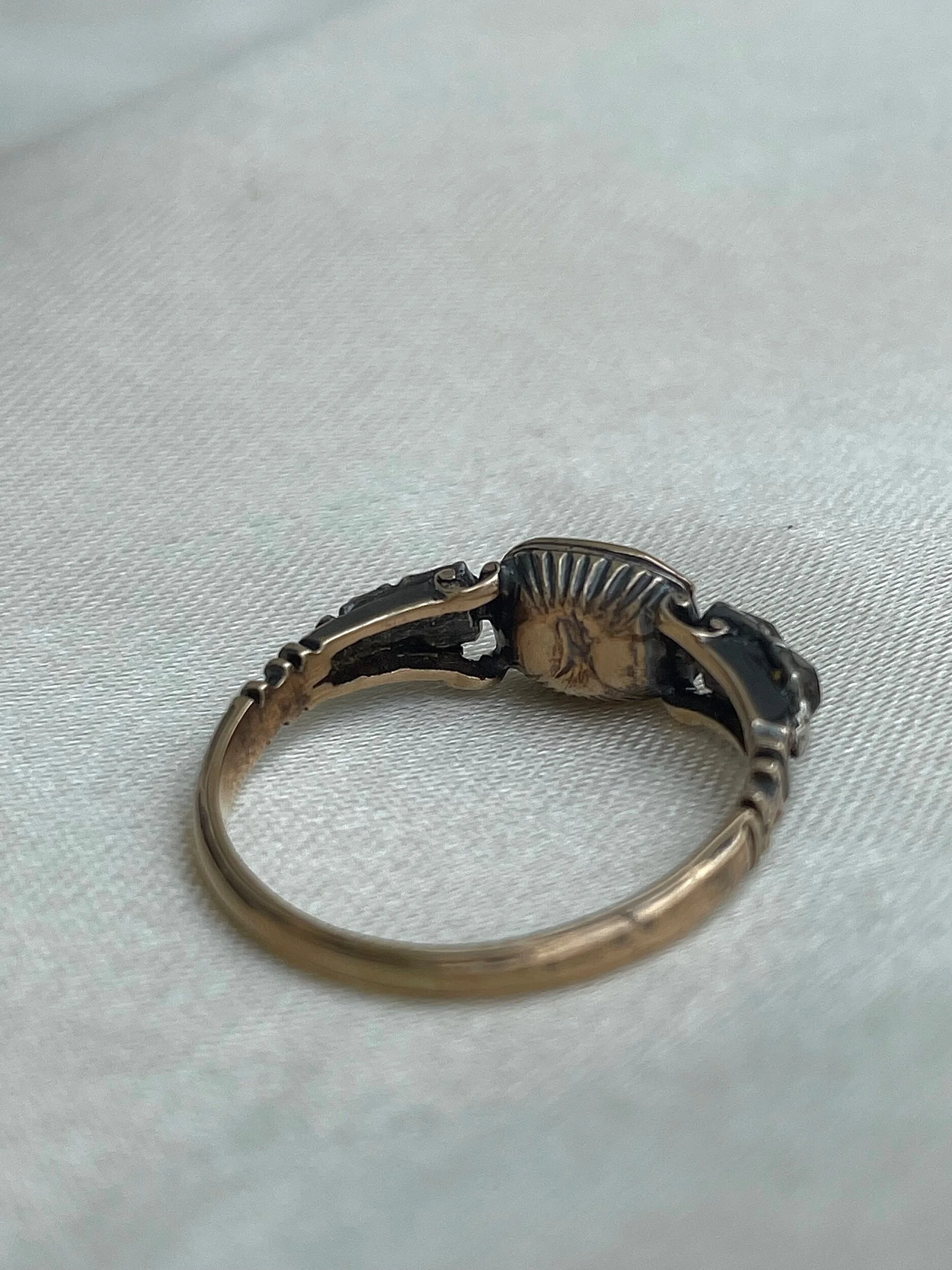 DDEEAD35-9A54-4122-9F80-837101B25310