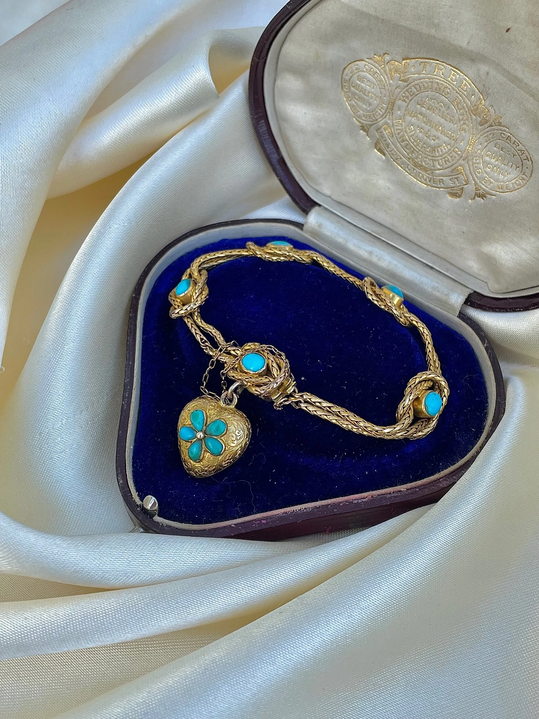 5C12B183-A762-4D02-9F02-FCD971B77520