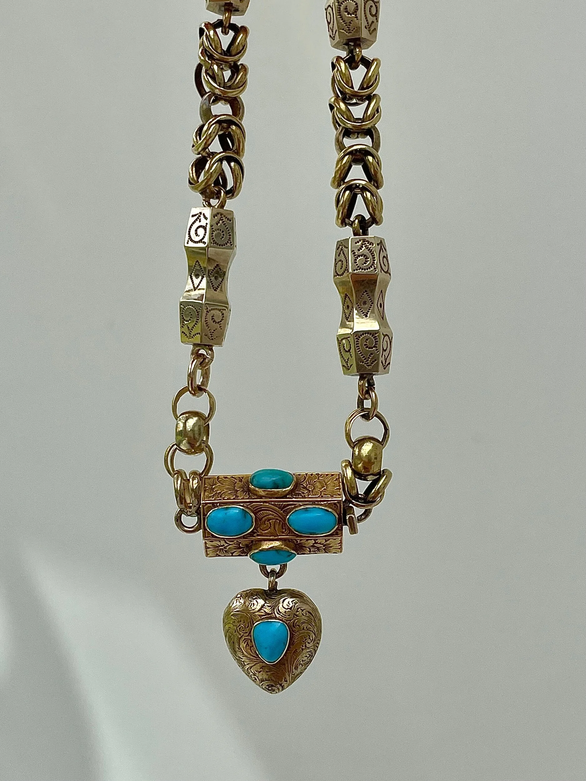 9E2A1A5A-29FF-415F-A110-DA59481C2EE0