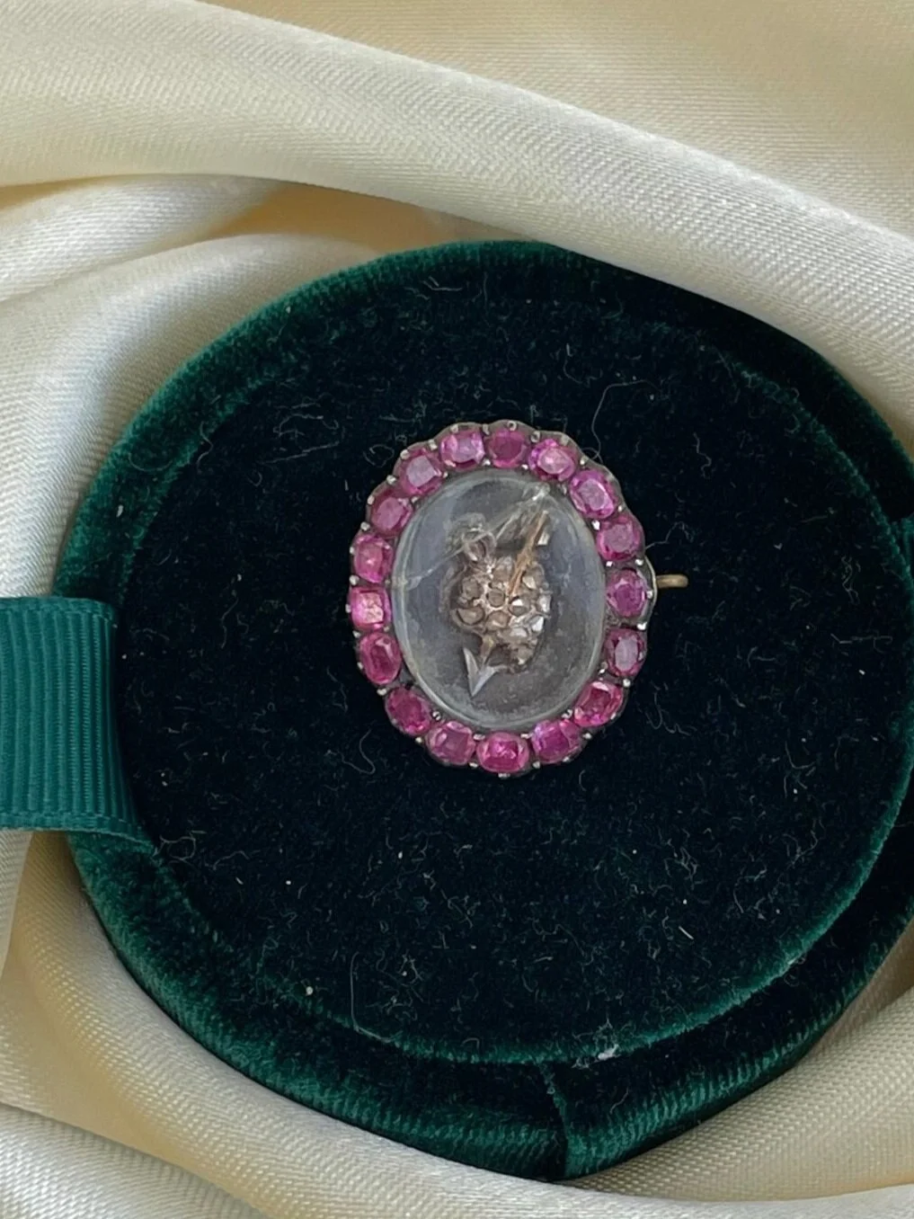 5A100409-C153-4F3D-B8A9-0D60514A0256