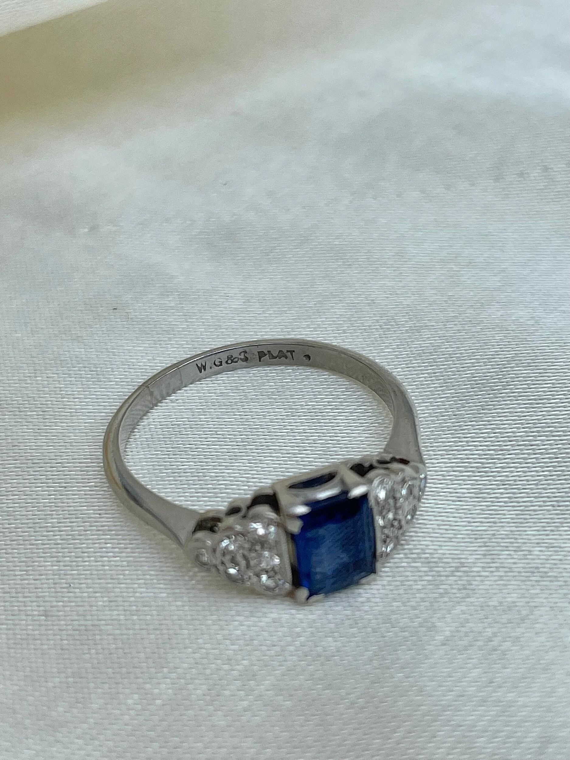 EE3931D4-E1A0-4181-8E36-AECAEA2C365E