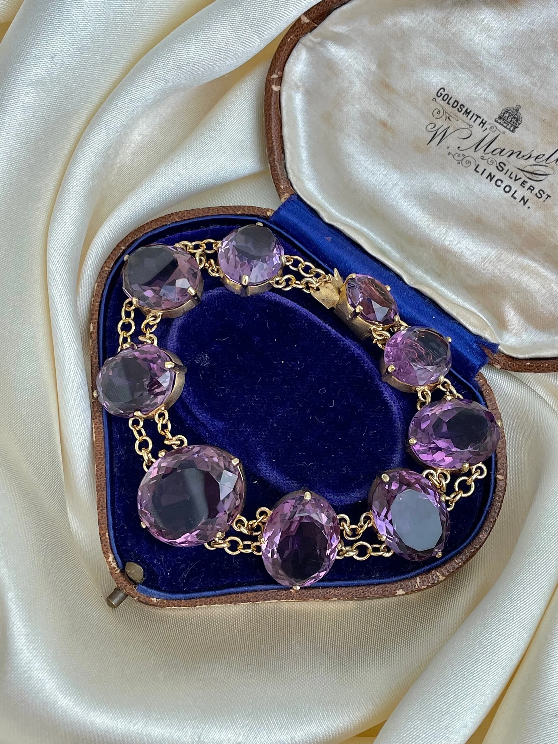 B8D30A44-BC92-4204-A244-84DB4FCFA37C