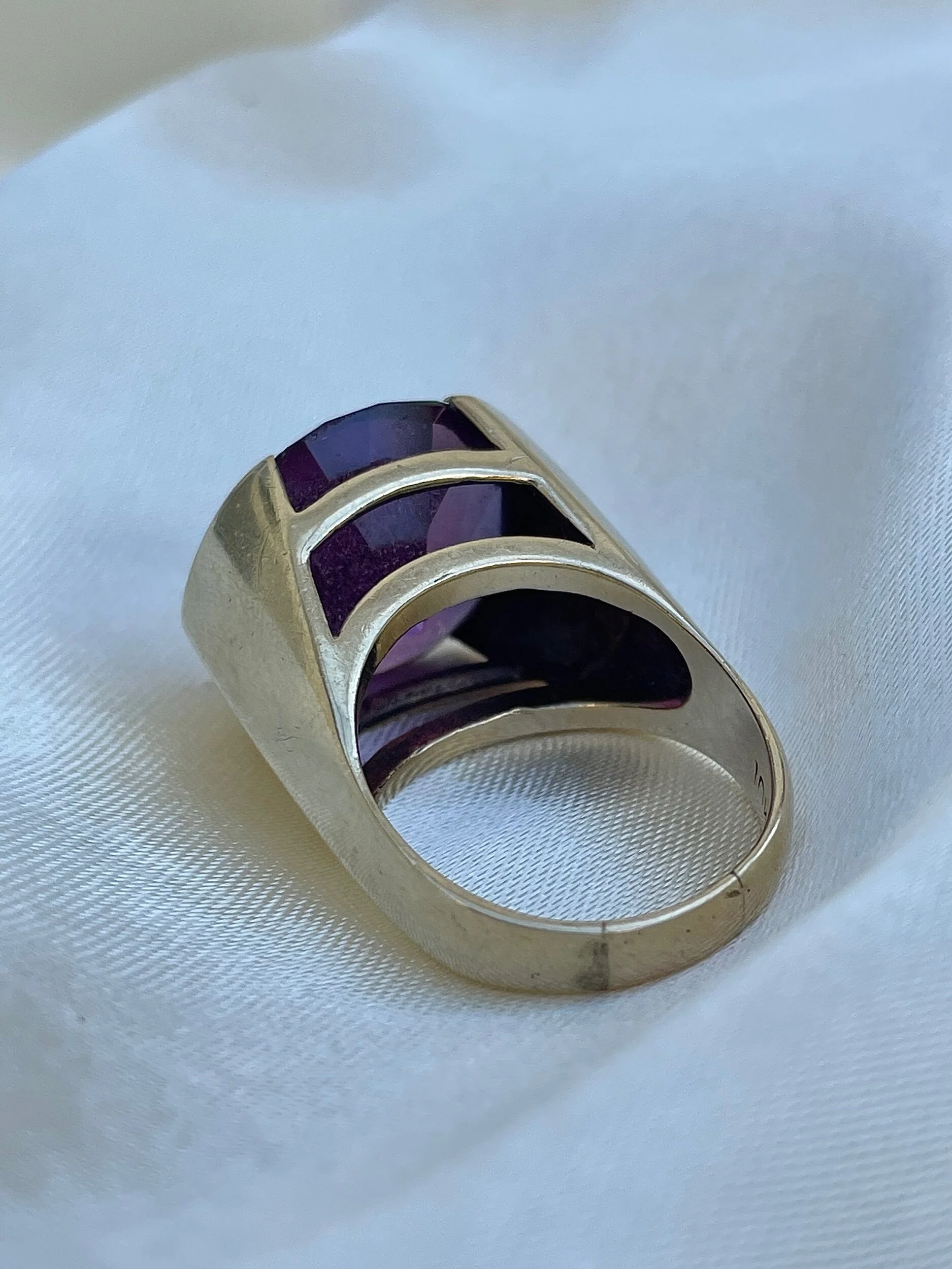 2F7020FB-A9EA-4D27-8BB7-C42C4E6330F7