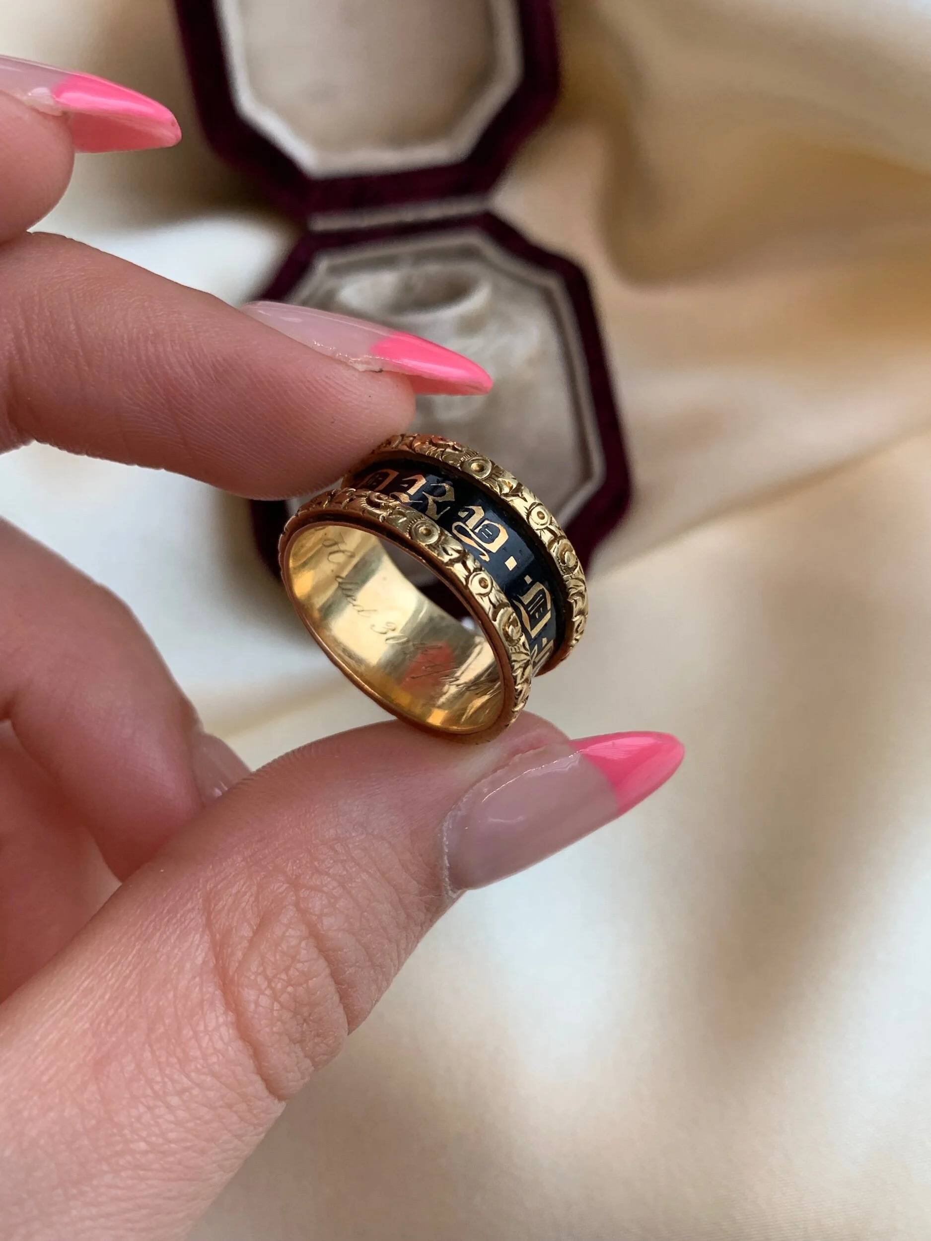 8F4FA082-5648-4399-9BFF-B18206648B21