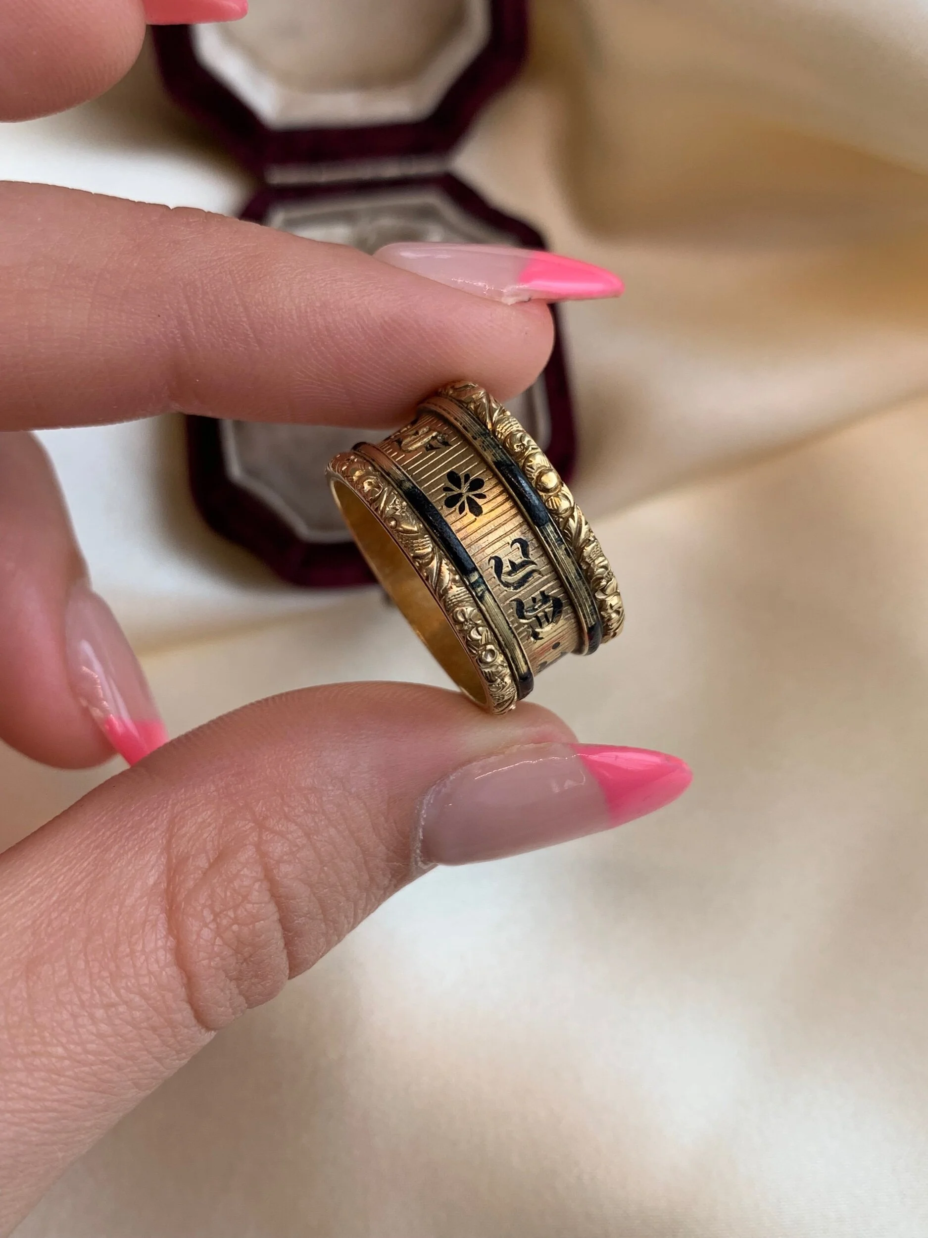 C8479329-4872-4EC4-A1B7-FC62C455775D