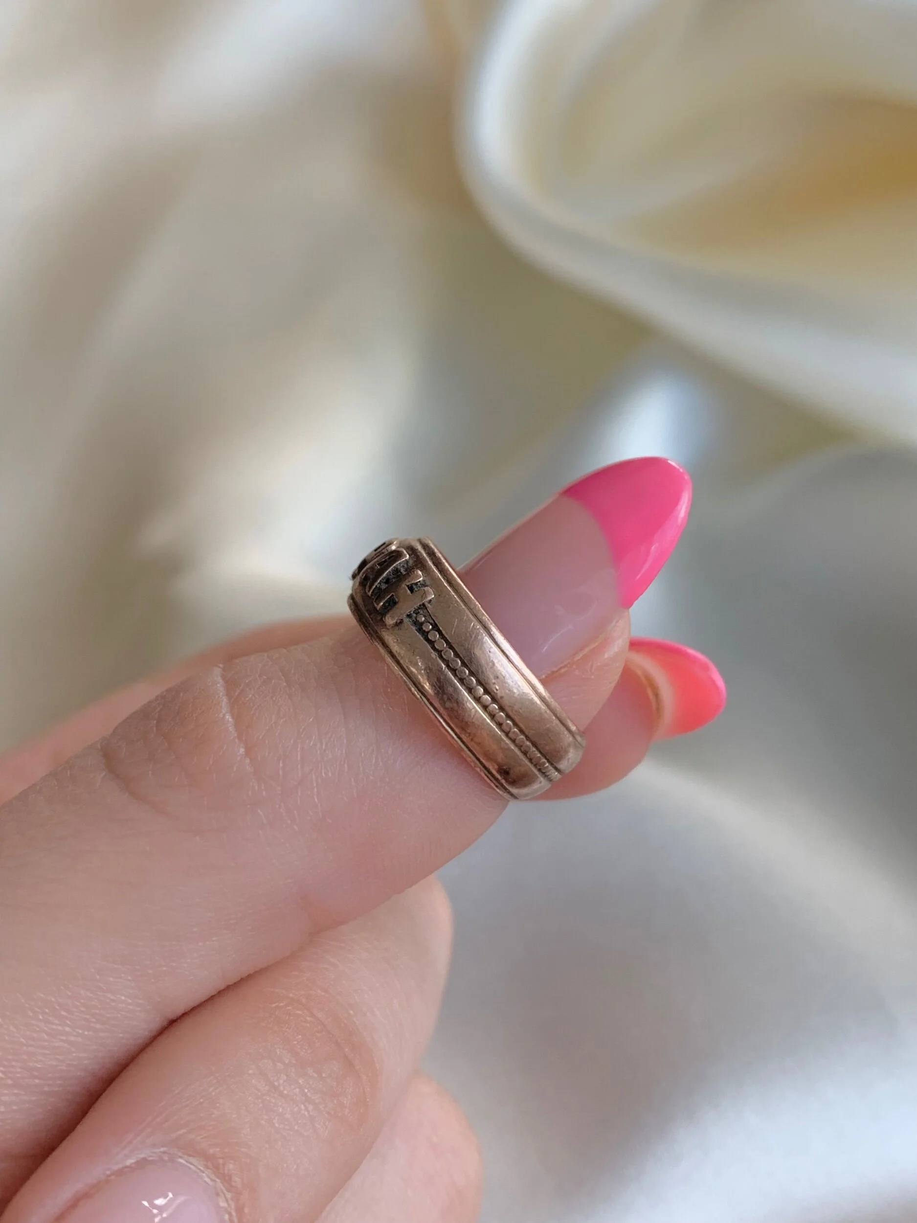 C91C5D8A-998B-4F89-8F6C-0ED159D21C2F