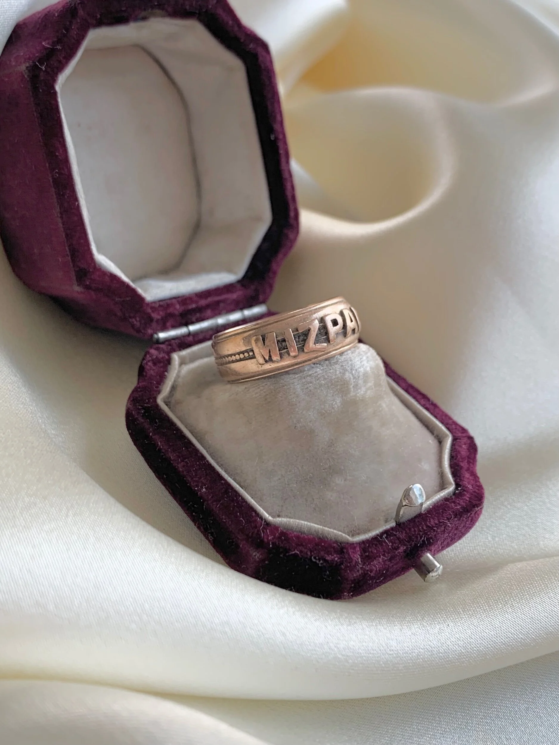 9A1D4C60-AFE3-4494-A877-E92BD2CC91E2