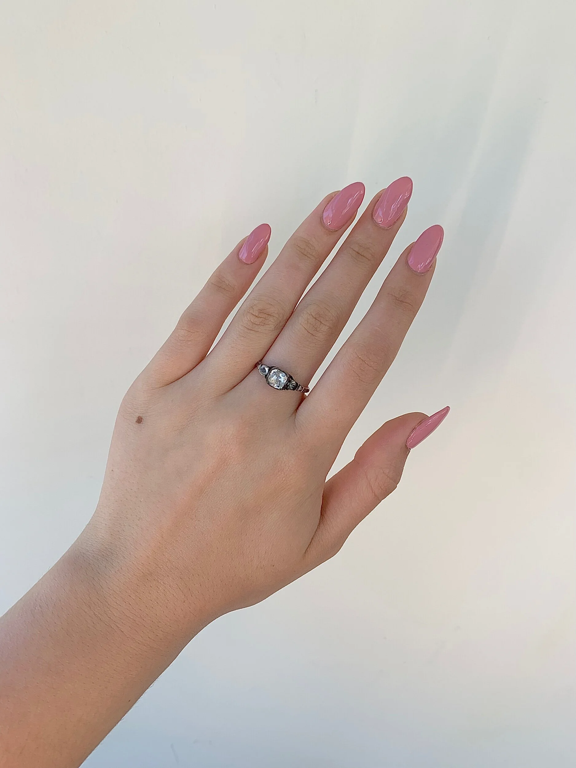 8A4A00EF-D7C8-4037-BD92-9553CB402524