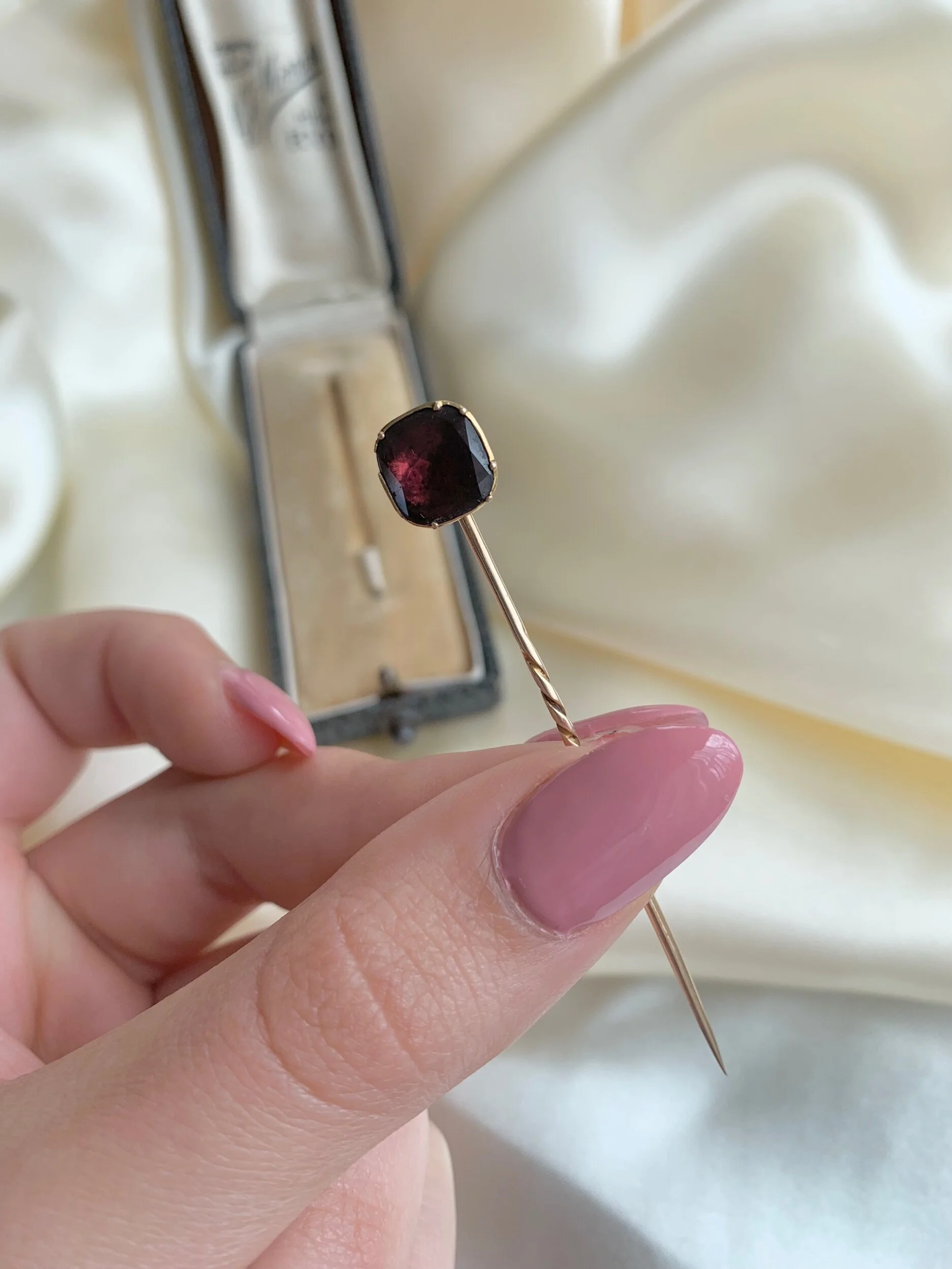 5D6CBF6C-87A5-4198-8BEC-FAAD840894F4