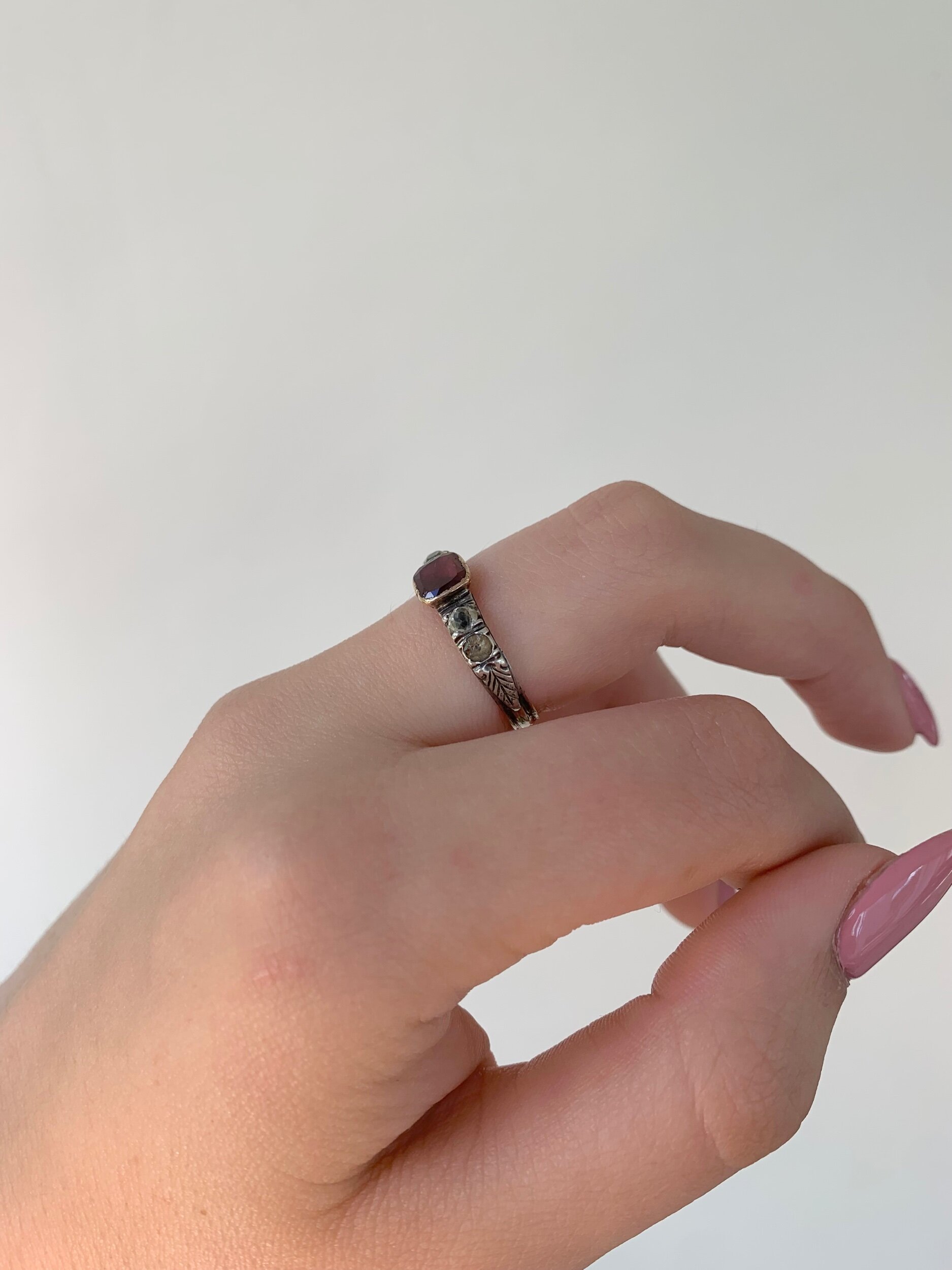 71ED4953-78BE-4BA3-8D7B-21D2A3F5B900