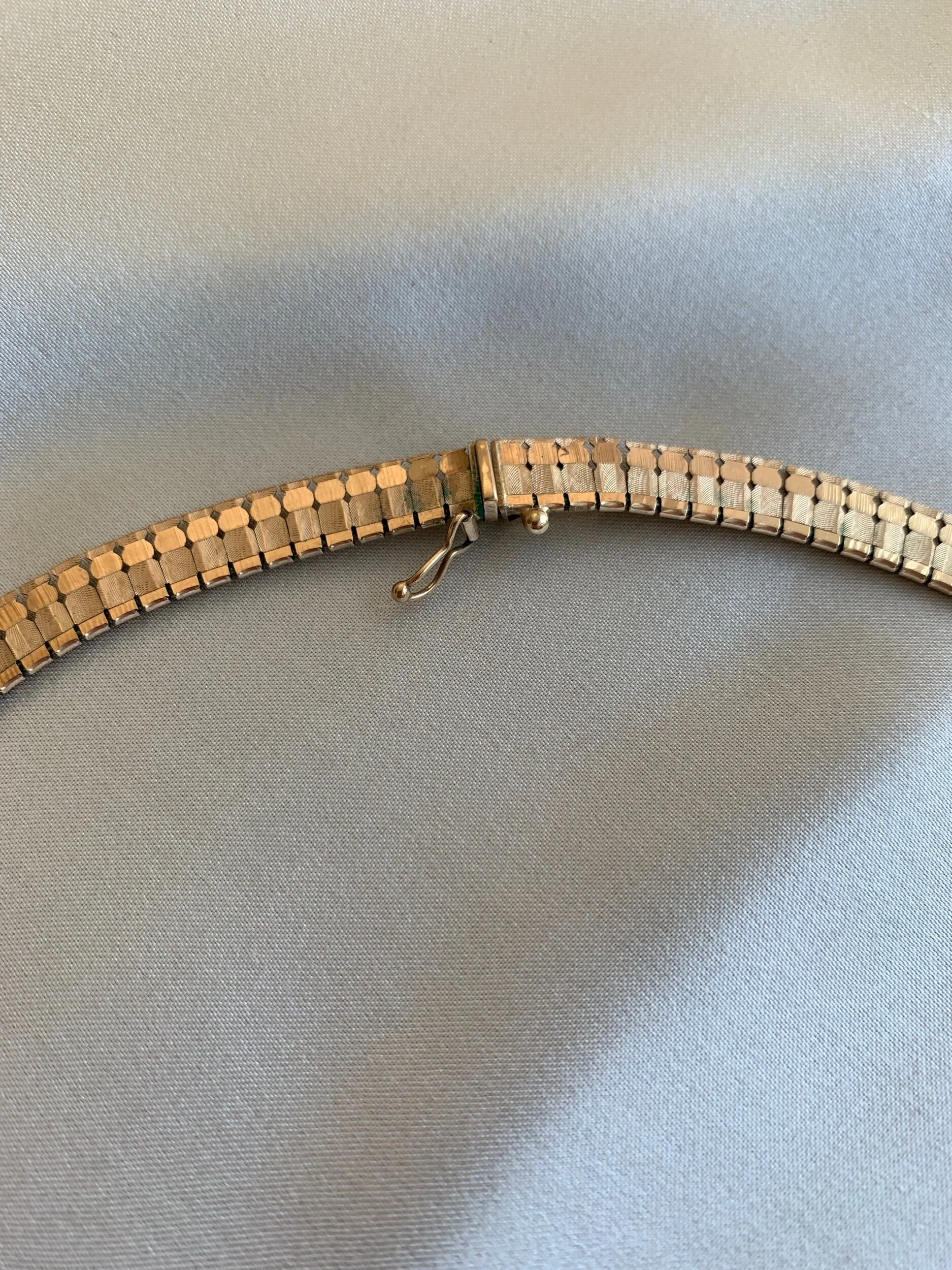 C372ECC3-4B7D-4D86-A7A6-90F76F253F77