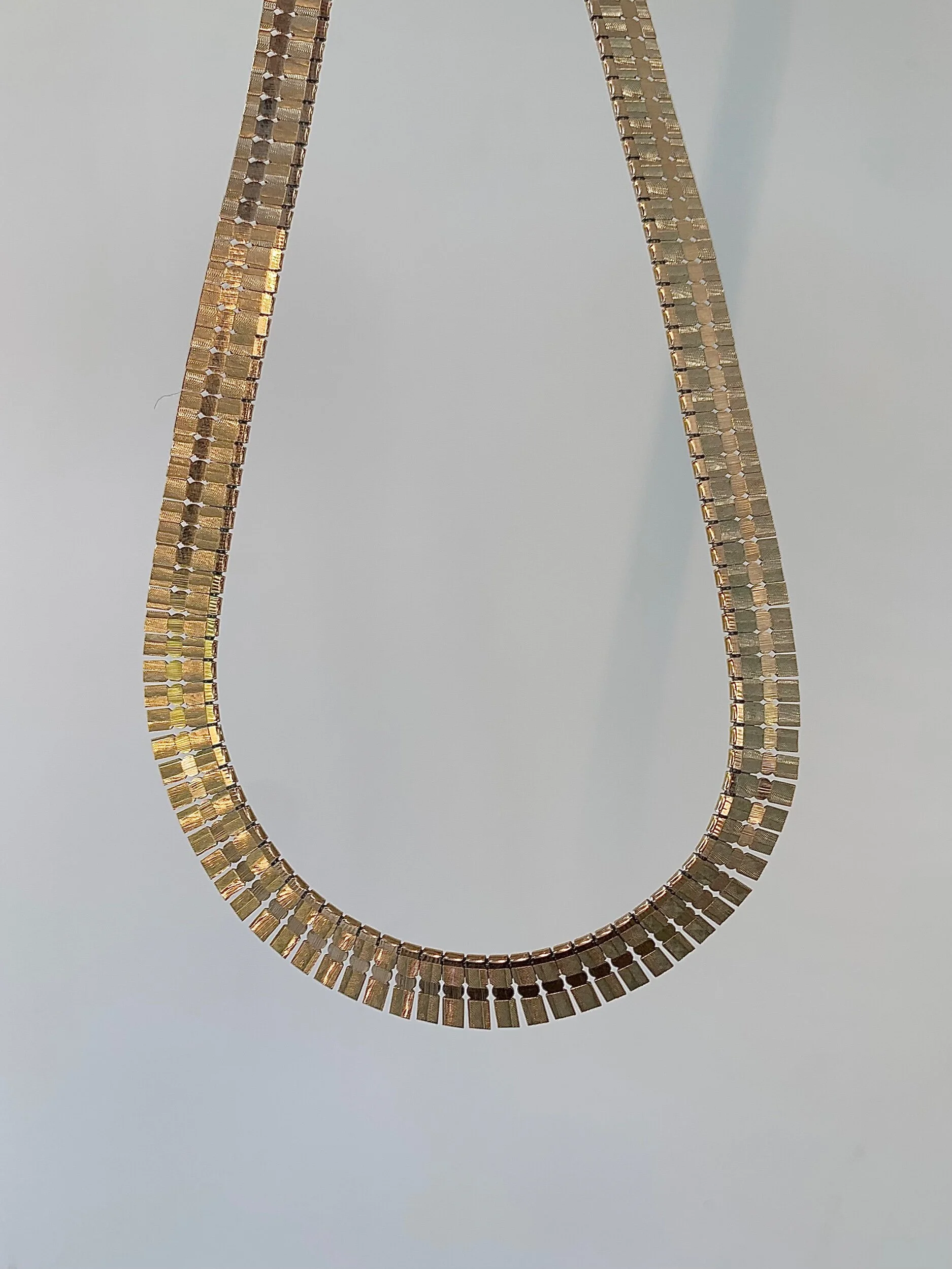 DC6068EB-7E8D-4429-A8DE-2EB9A2C00913