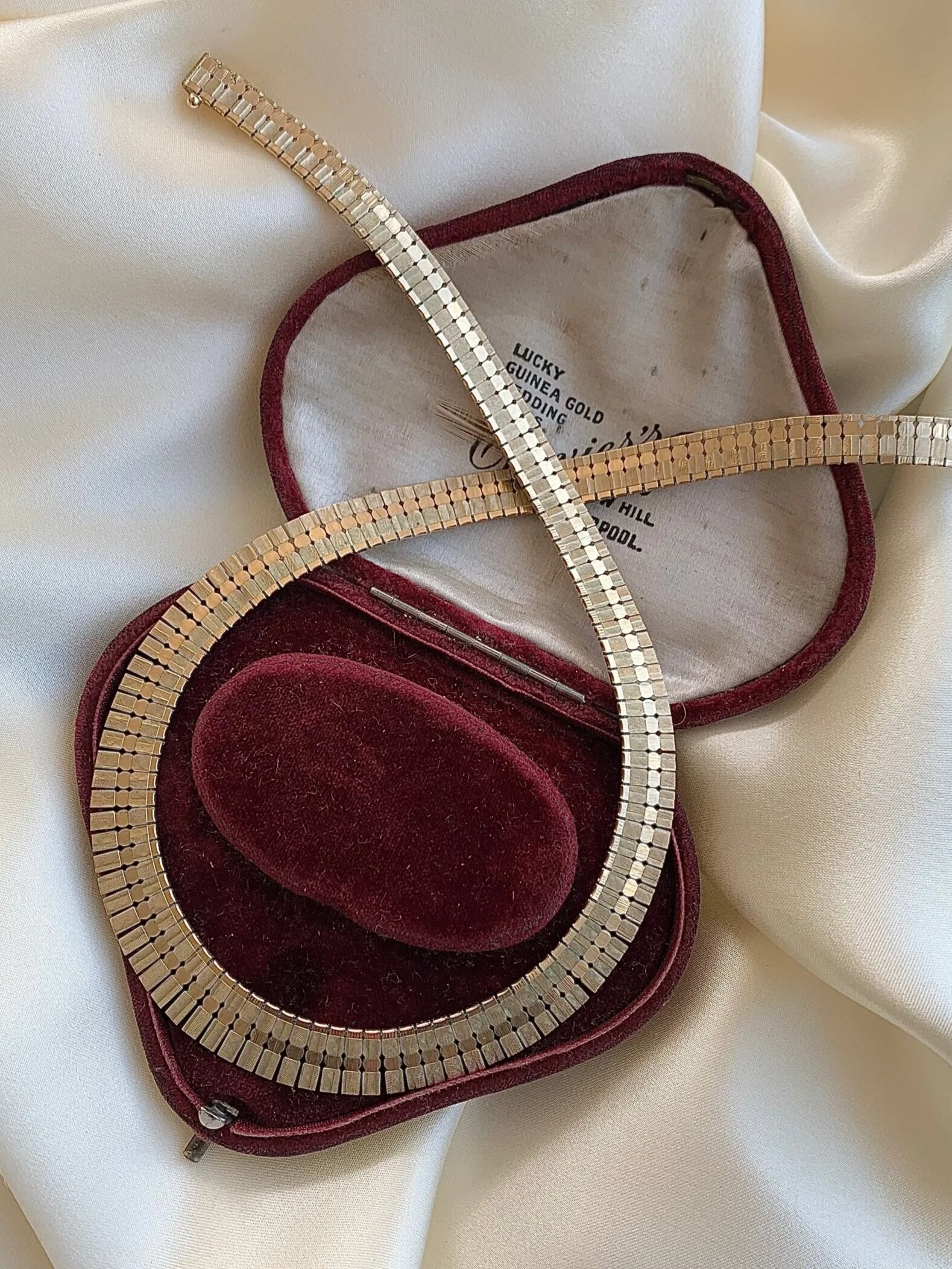 31FEAD80-1241-4FD2-AA31-180DAA13806D