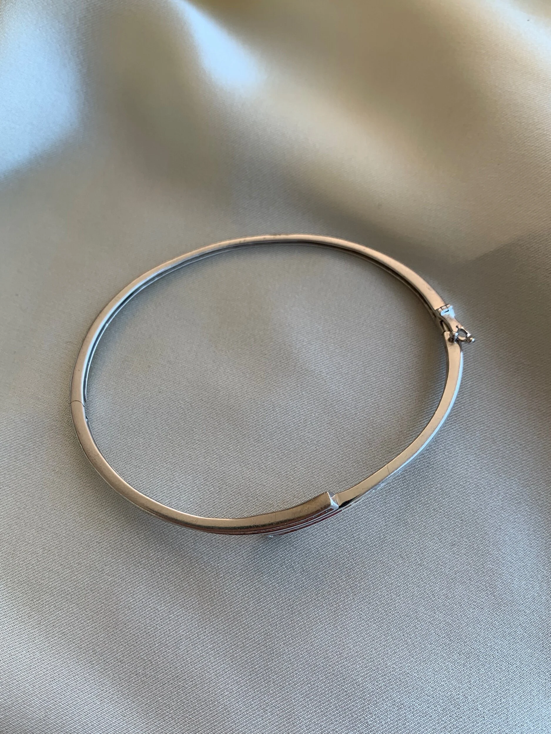 8BAF9FDD-B9EA-44A0-9A47-0CD7AFB632E5