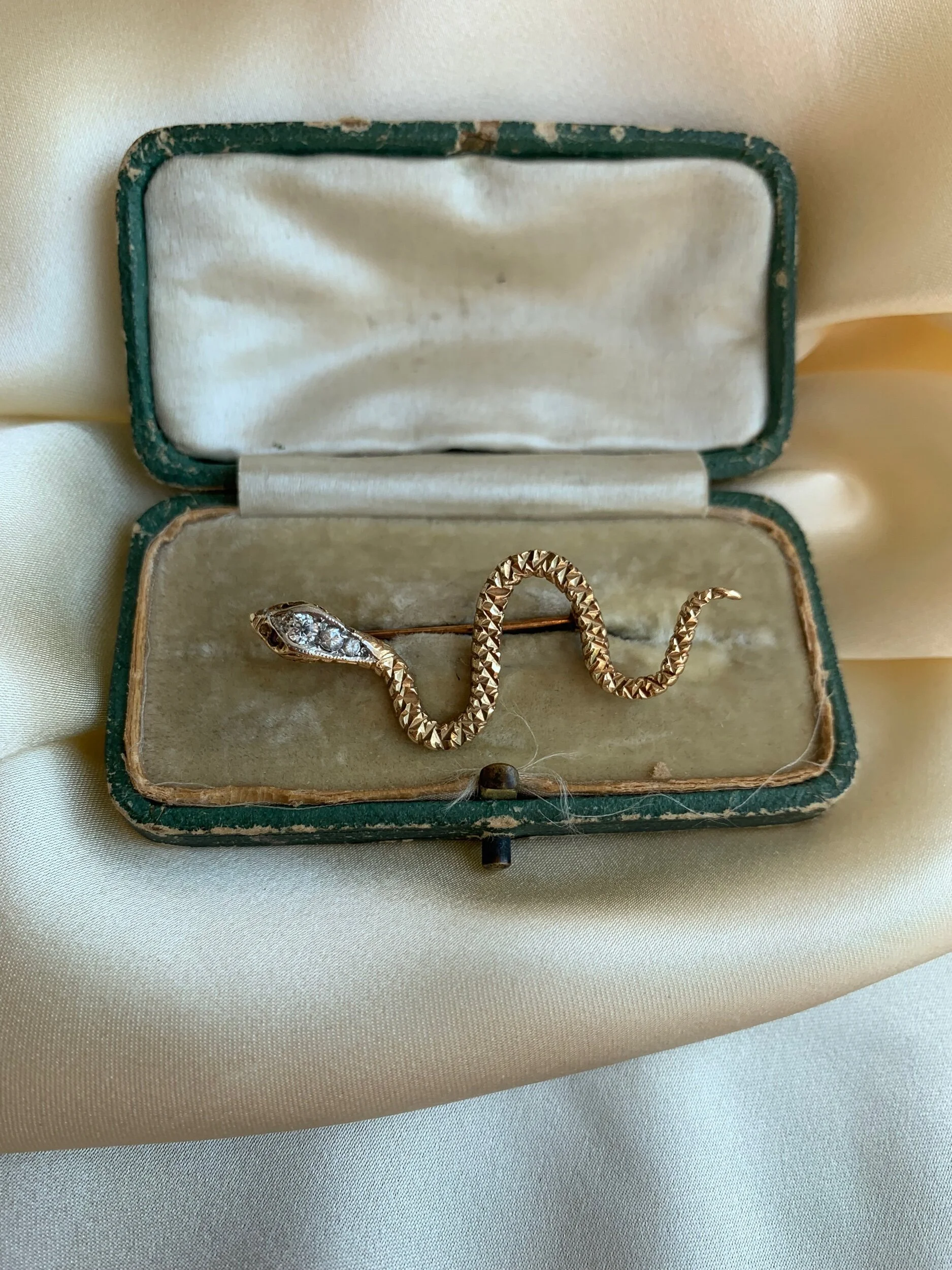 885E872F-C500-4F24-AF8D-A1B60CDC093E