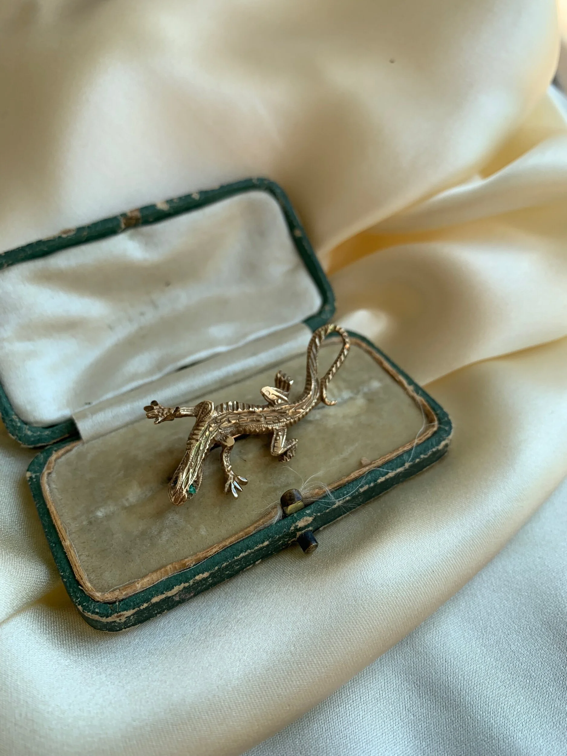 9C510BCC-5A65-4F57-A592-60527CECA95B