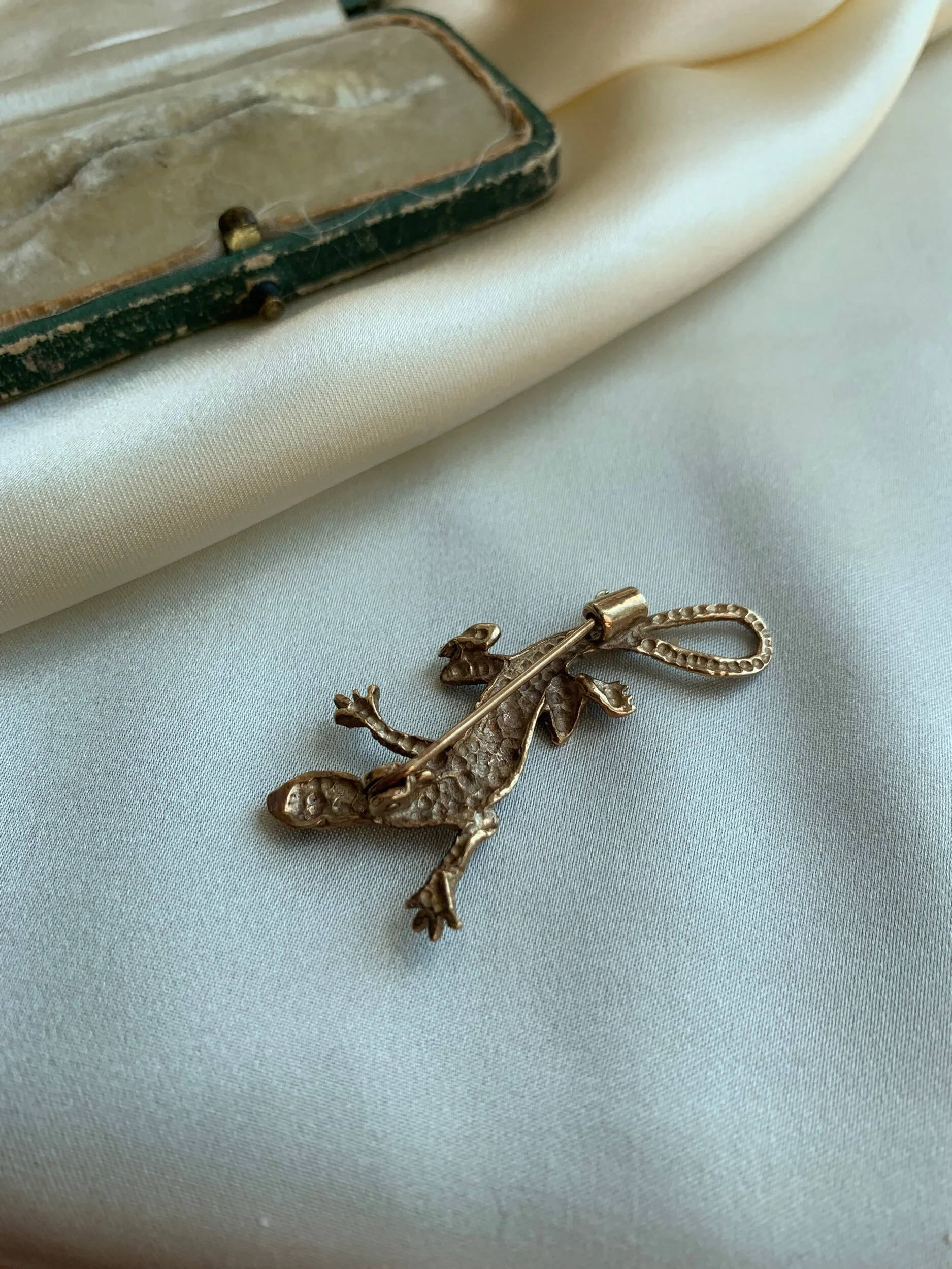 F298586B-4818-4B08-AFB4-61F2D538F3E6