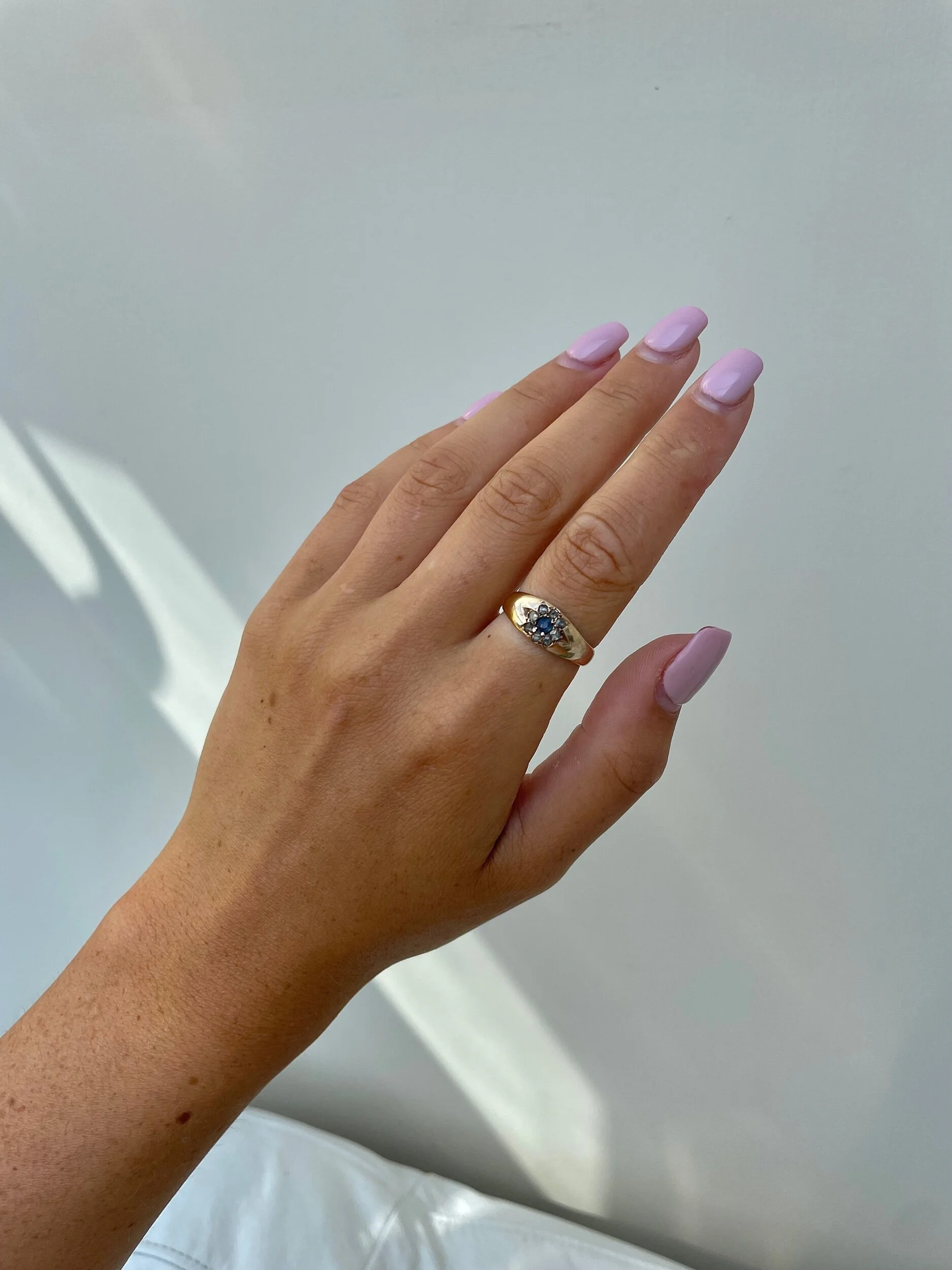 8BCB4D4E-906F-4A5C-8E40-B110B7601652