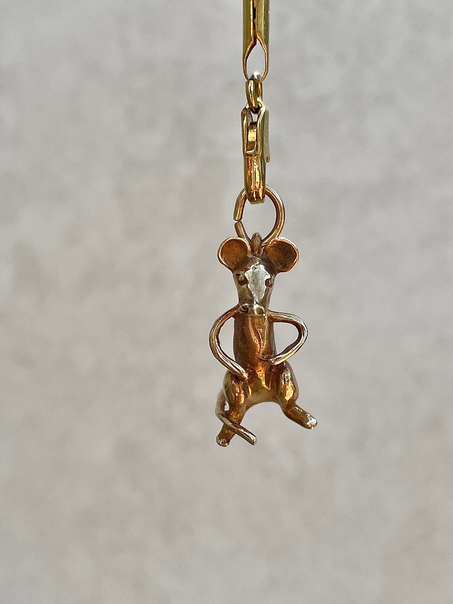 B553F8AB-ABDE-4E9E-BF6C-ADBE7949E211