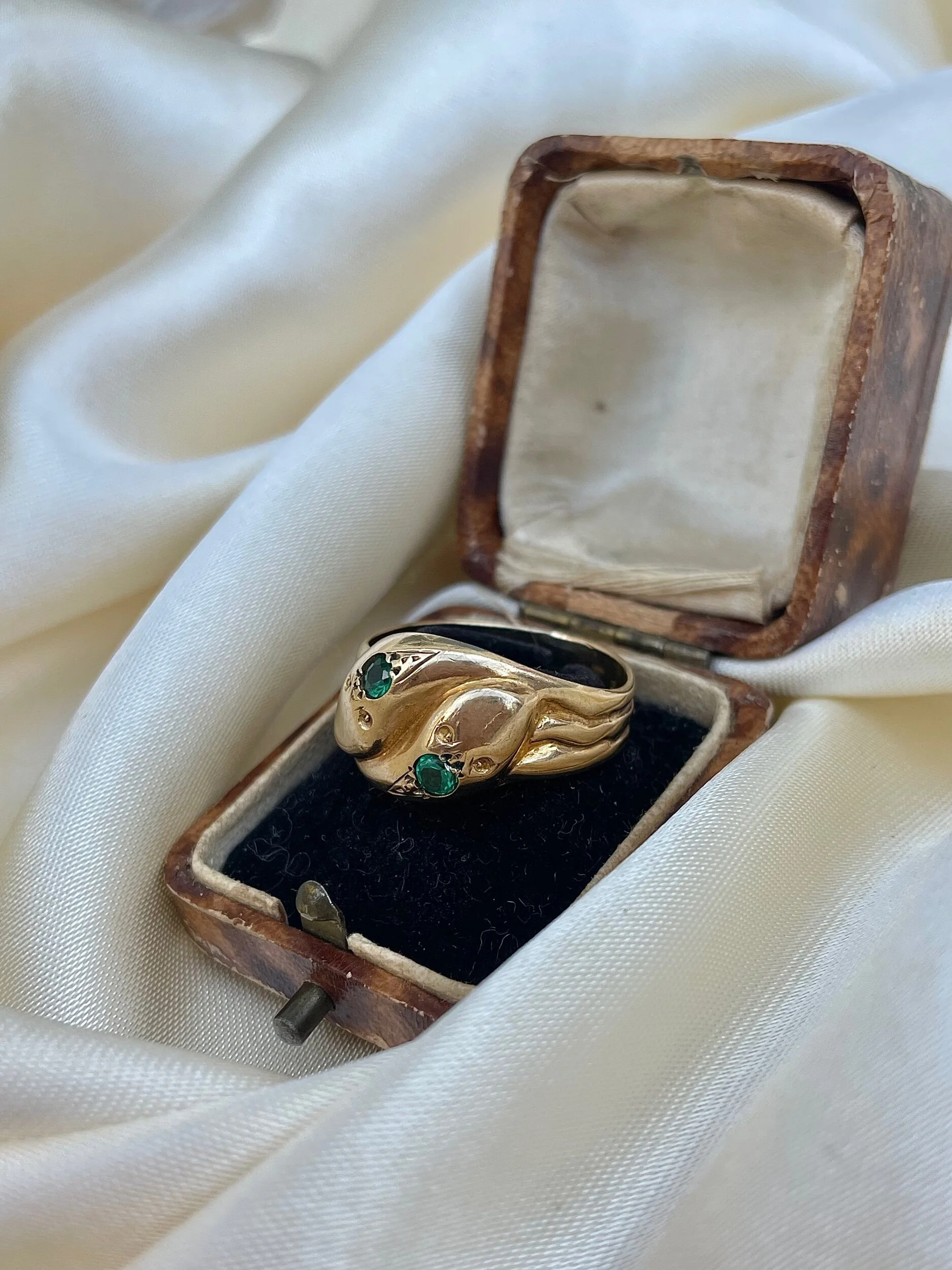 09D15E26-065C-41B8-87C2-5ABC003DE5AD