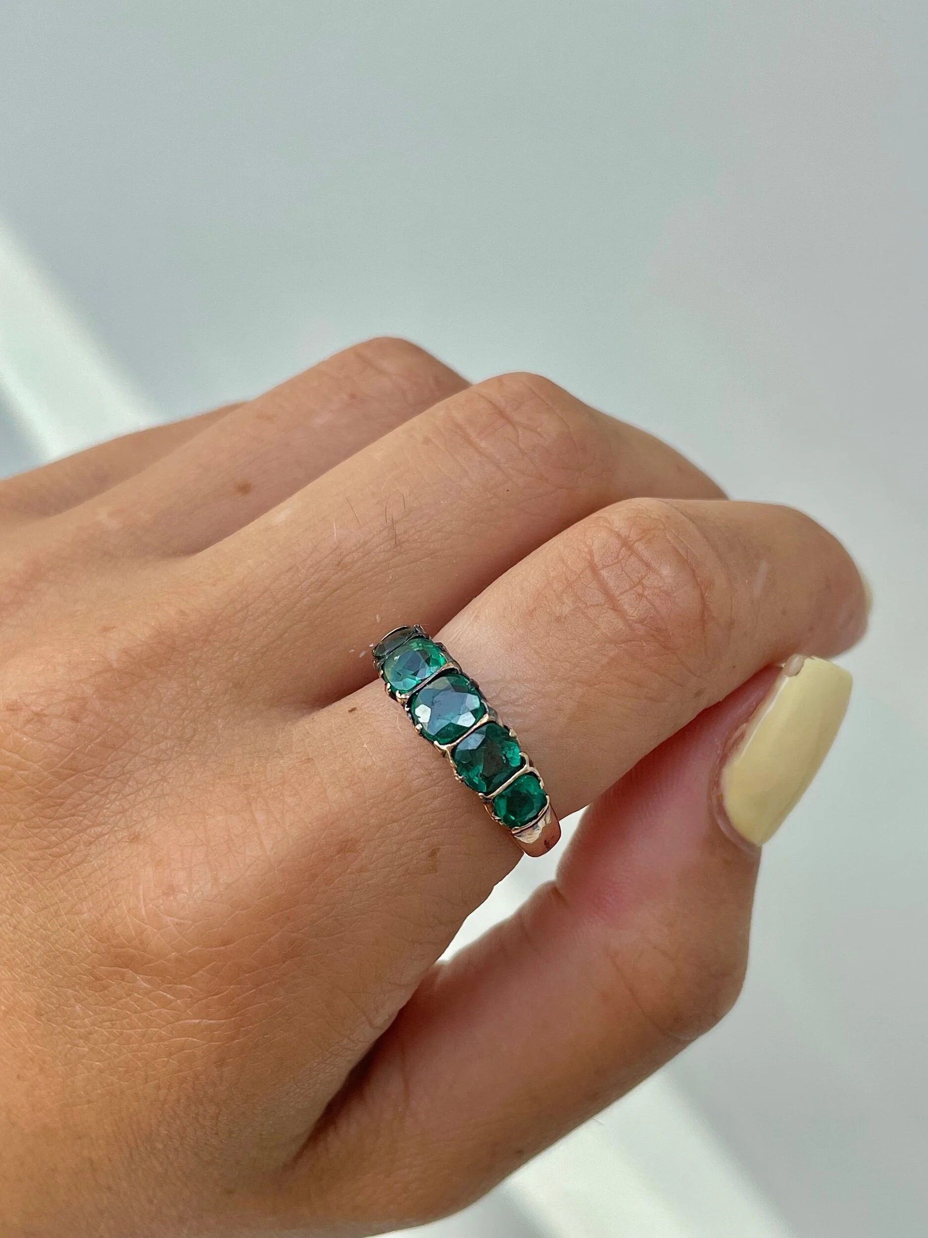 51F16410-0B12-48C4-9A53-C5B6C7F81569