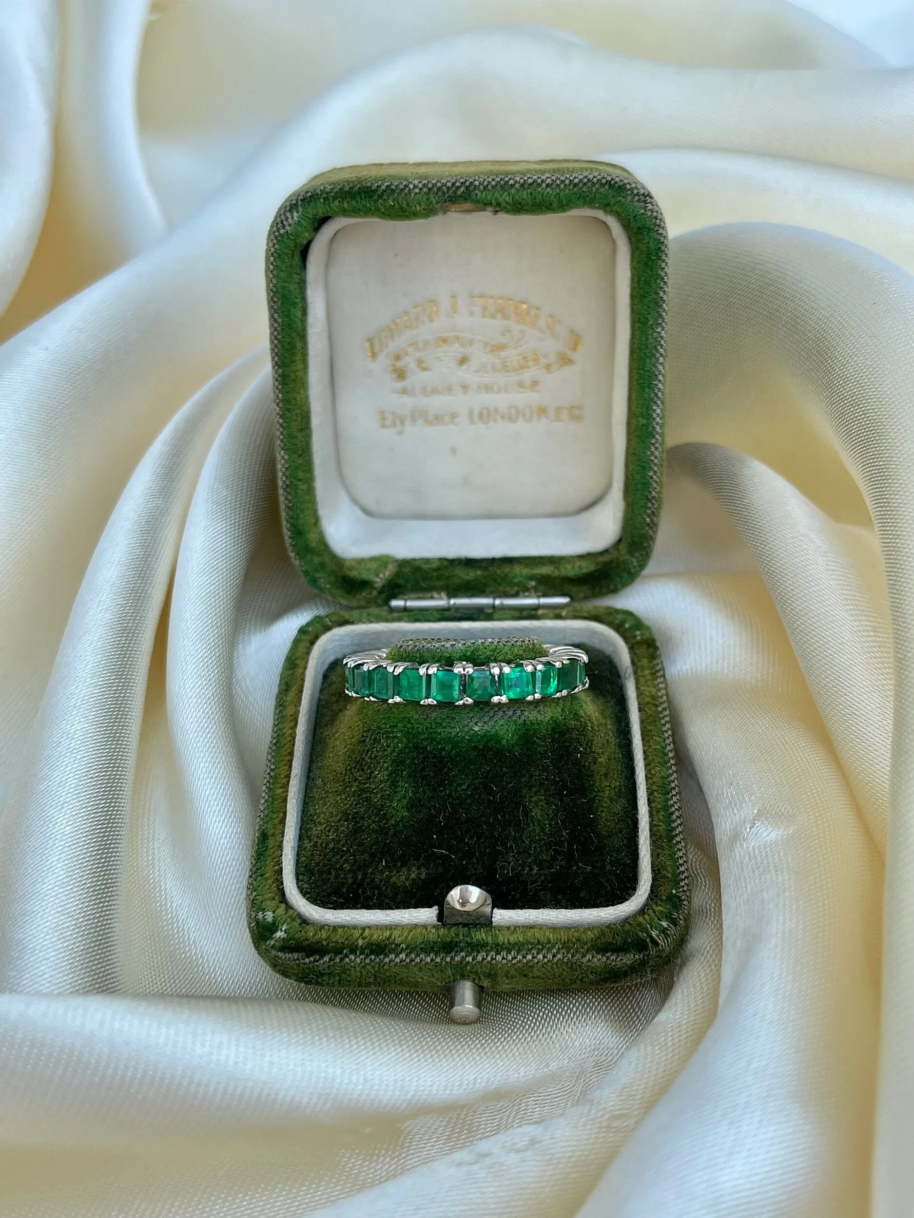 05D13AB0-B19C-4C58-9DAD-3CC3CFA8C82E