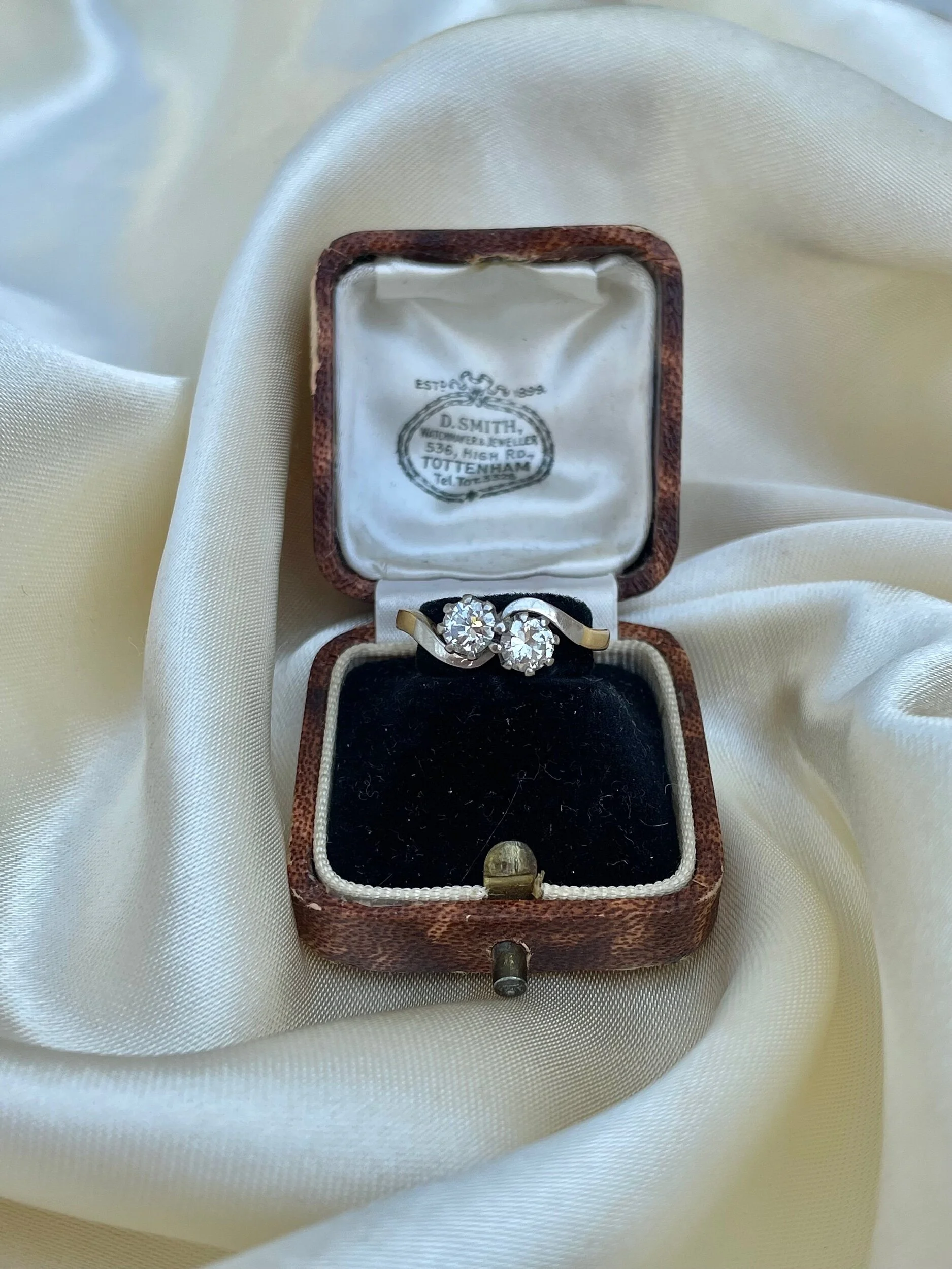 70B1B624-7657-4644-9E73-3E5F48BF2B81