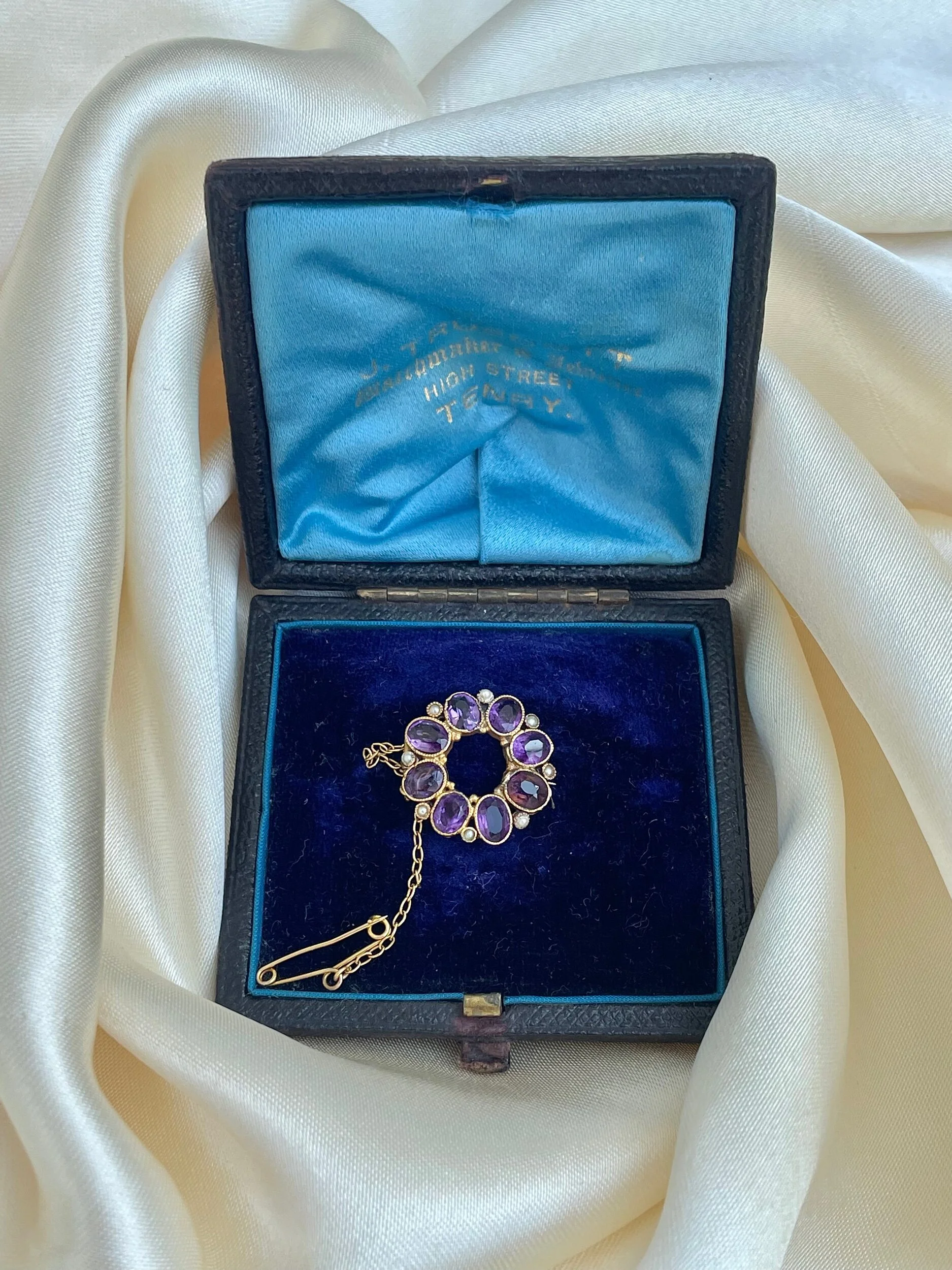 B8D74335-FB70-4F02-AA63-12C6823E8364