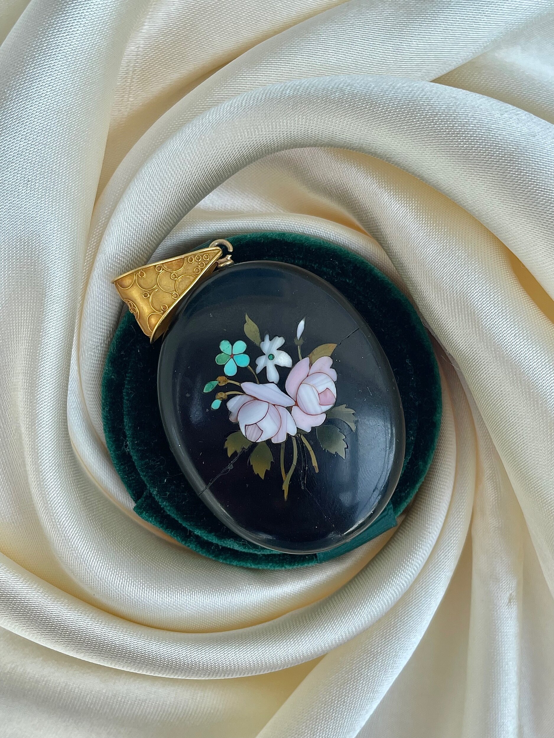 9B741316-9E72-43EB-A559-A536D68289C6