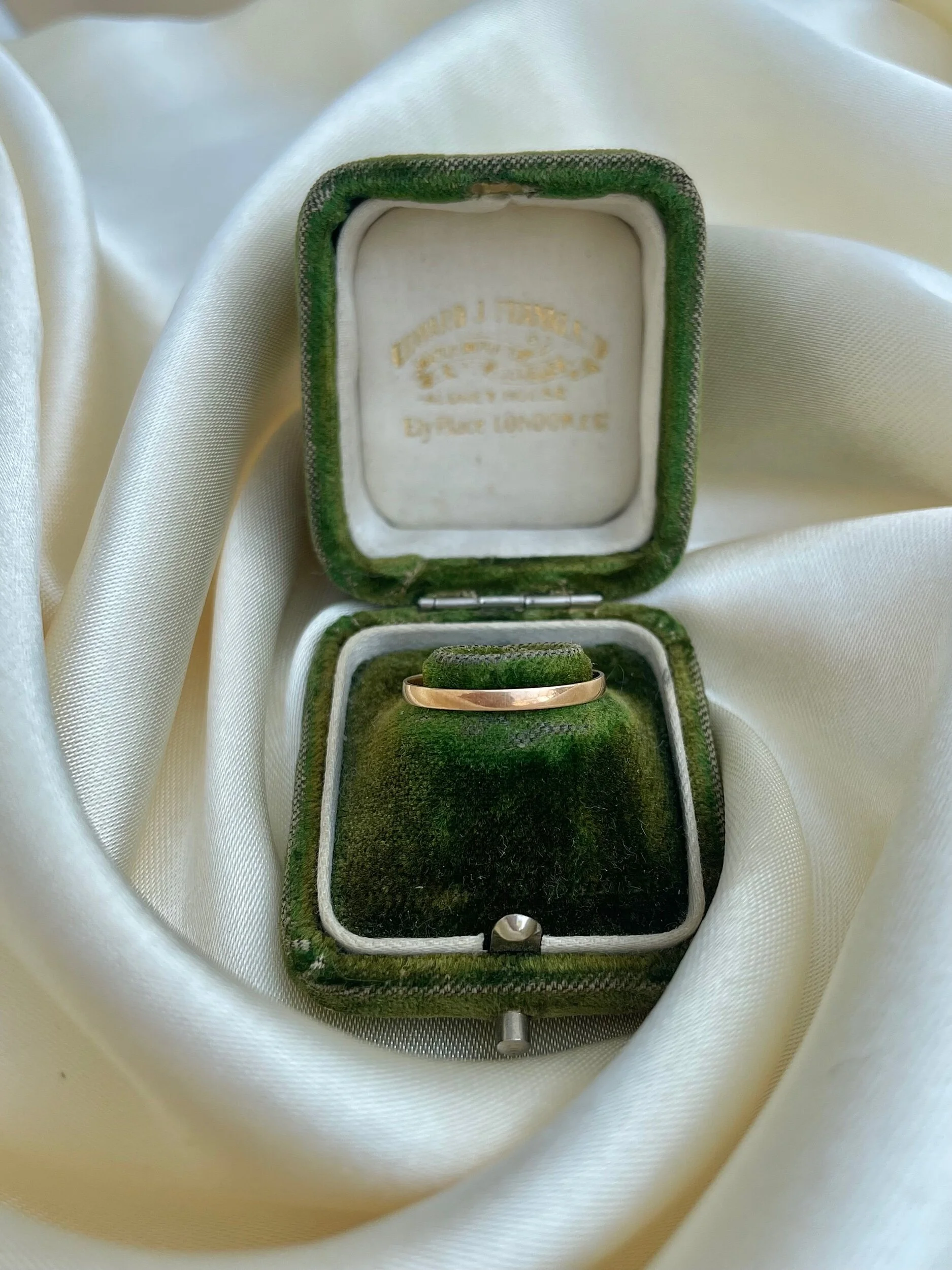 2C612152-4DCE-43C2-94B9-BF2B00154395