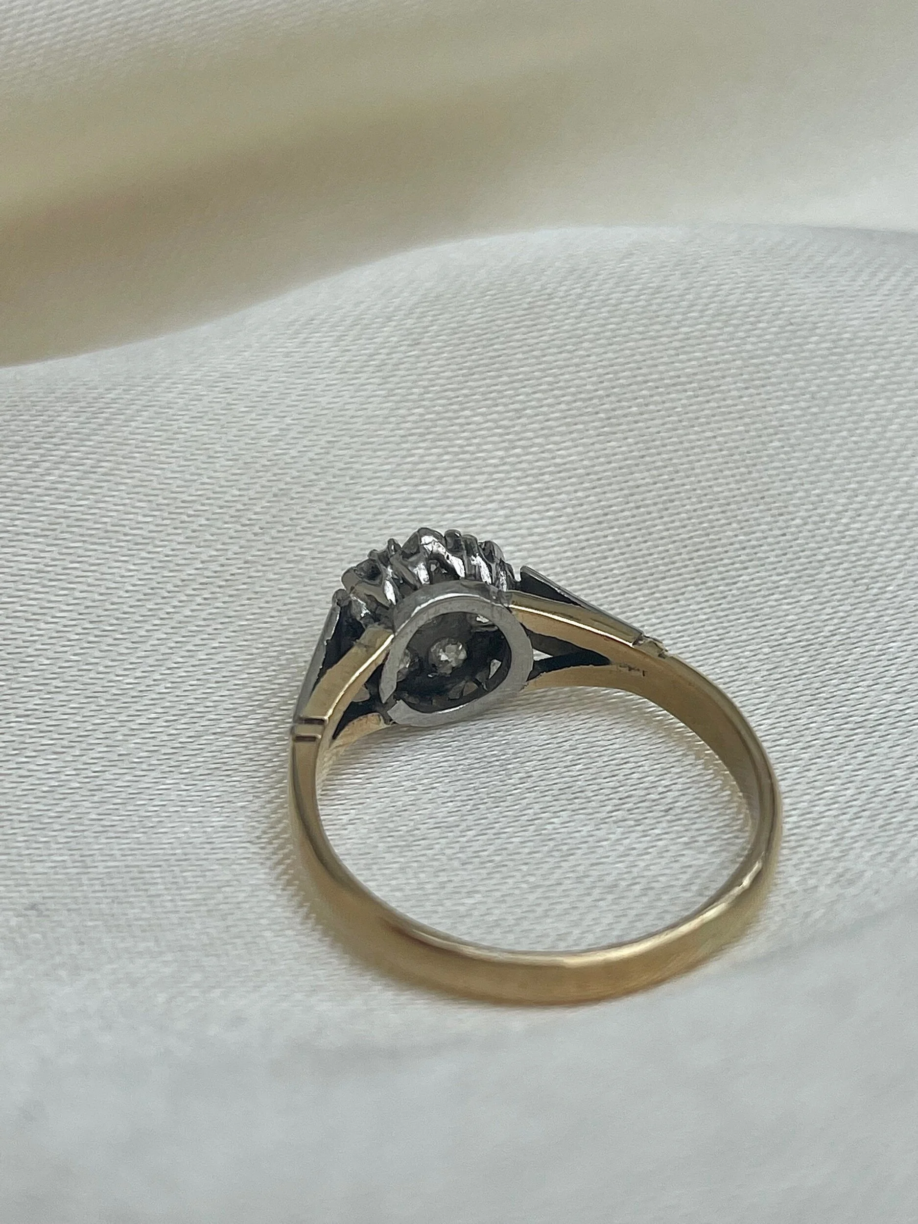 EBE136BA-3480-4444-8671-1C5876F4D673