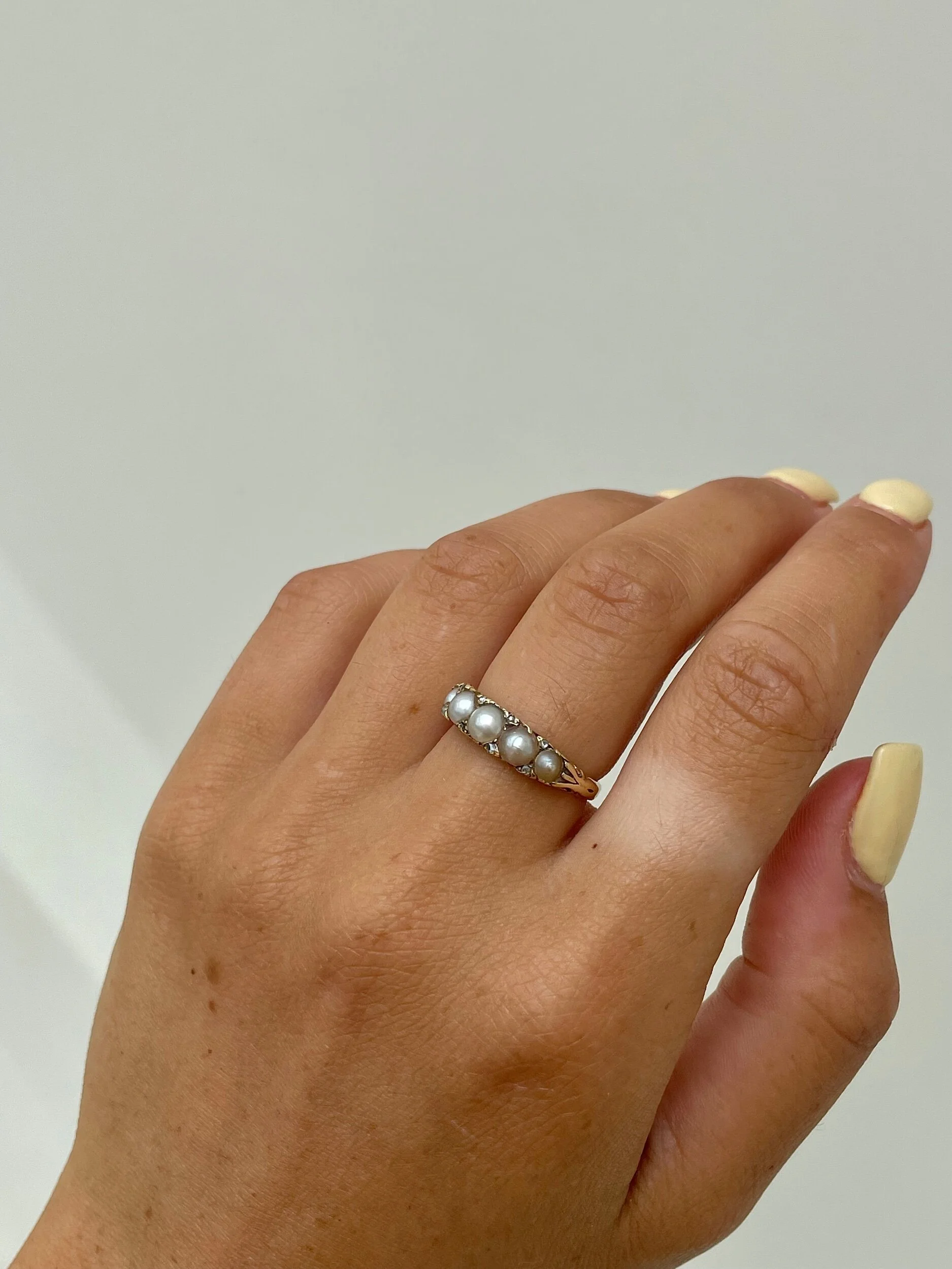 226710B7-86D5-4B35-9F9C-940E3175CD26