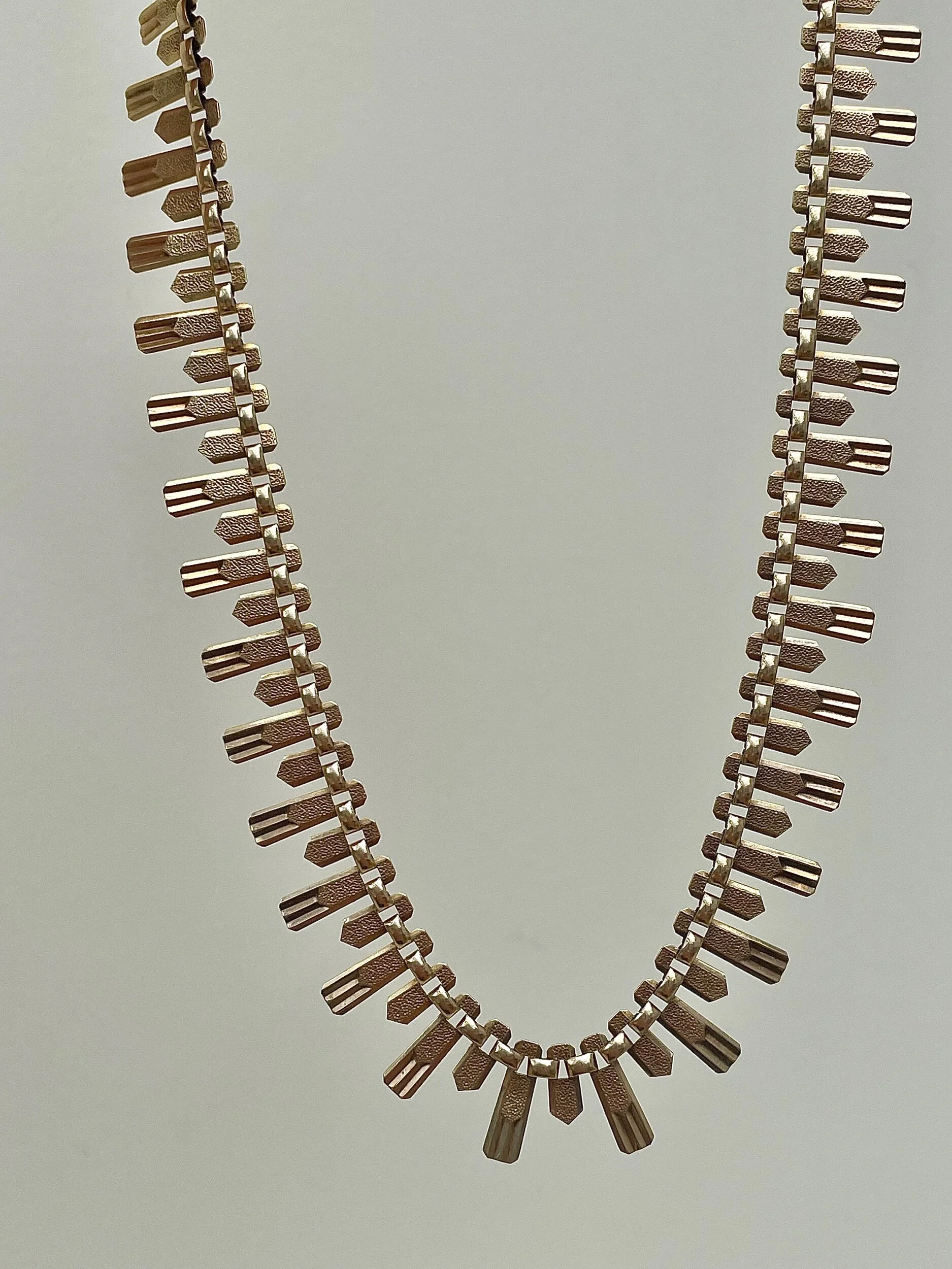 409E09CB-C001-44C8-A5E9-C9FDCC271552