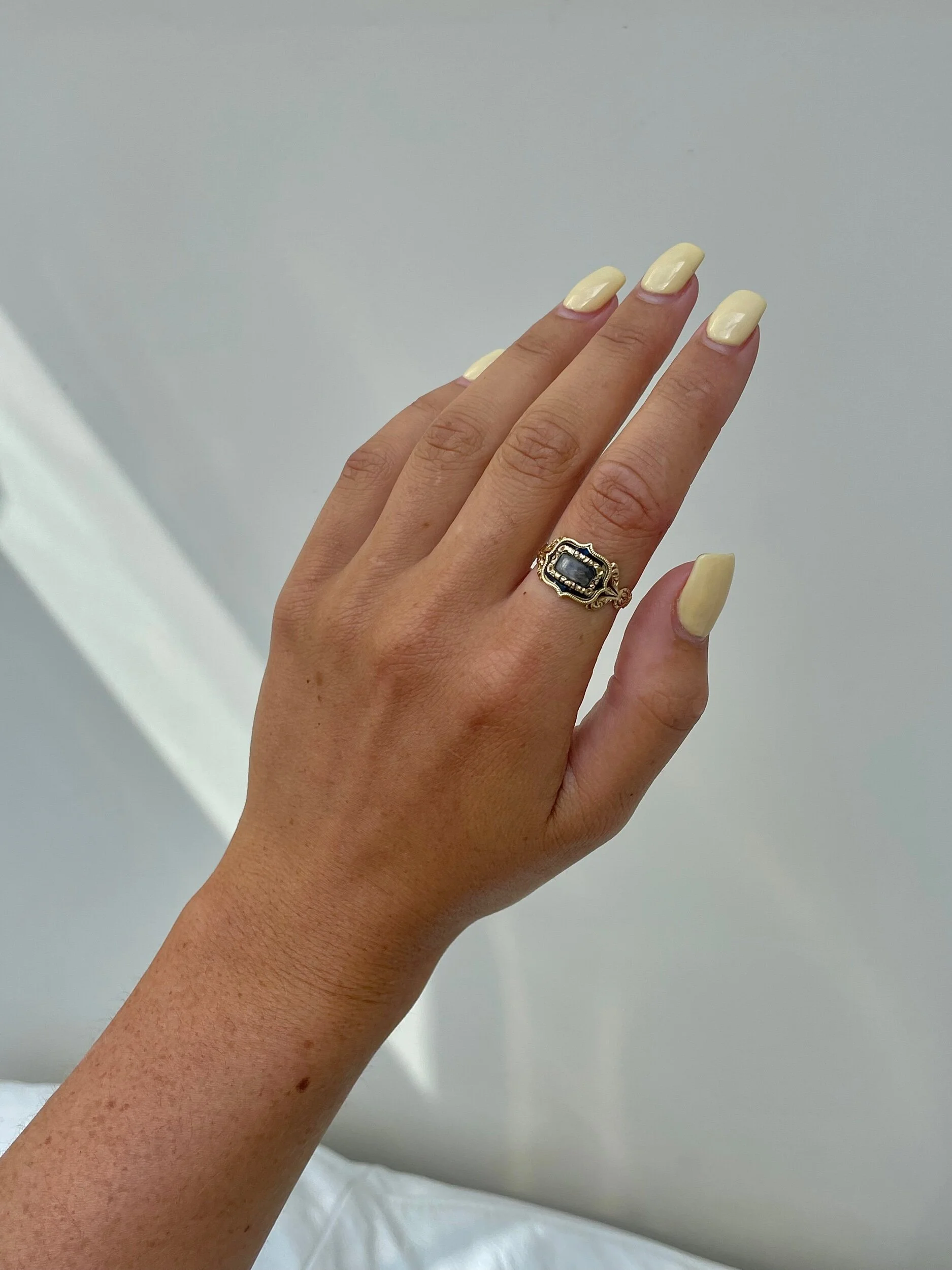 E6A28B0D-F4A7-4542-B7CE-38E39AE9A844