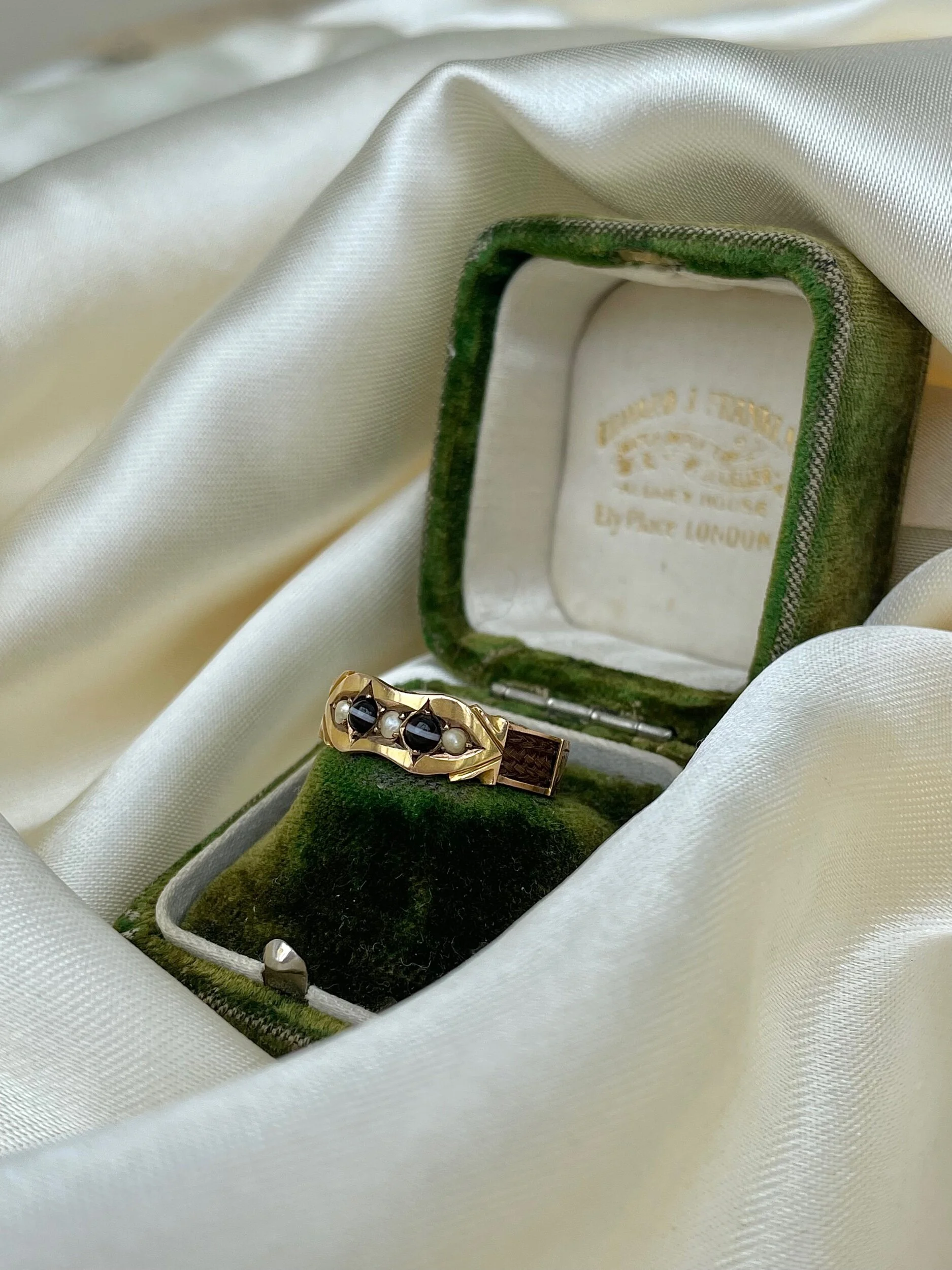 E4A744A5-6B95-46E8-9AF4-B1F7E71C1ED1