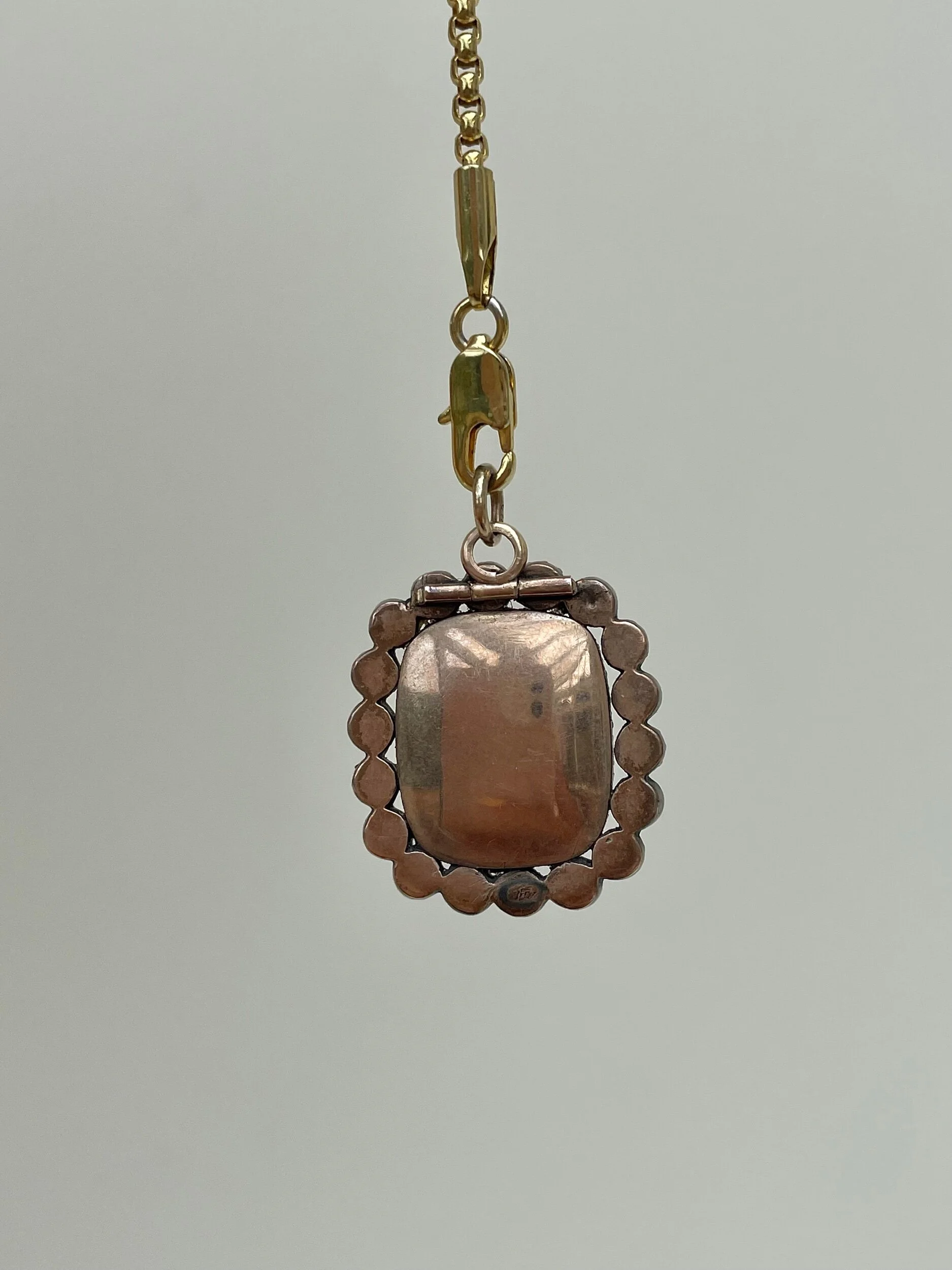 4CE6284E-756D-413D-9DE4-B554E80454A8