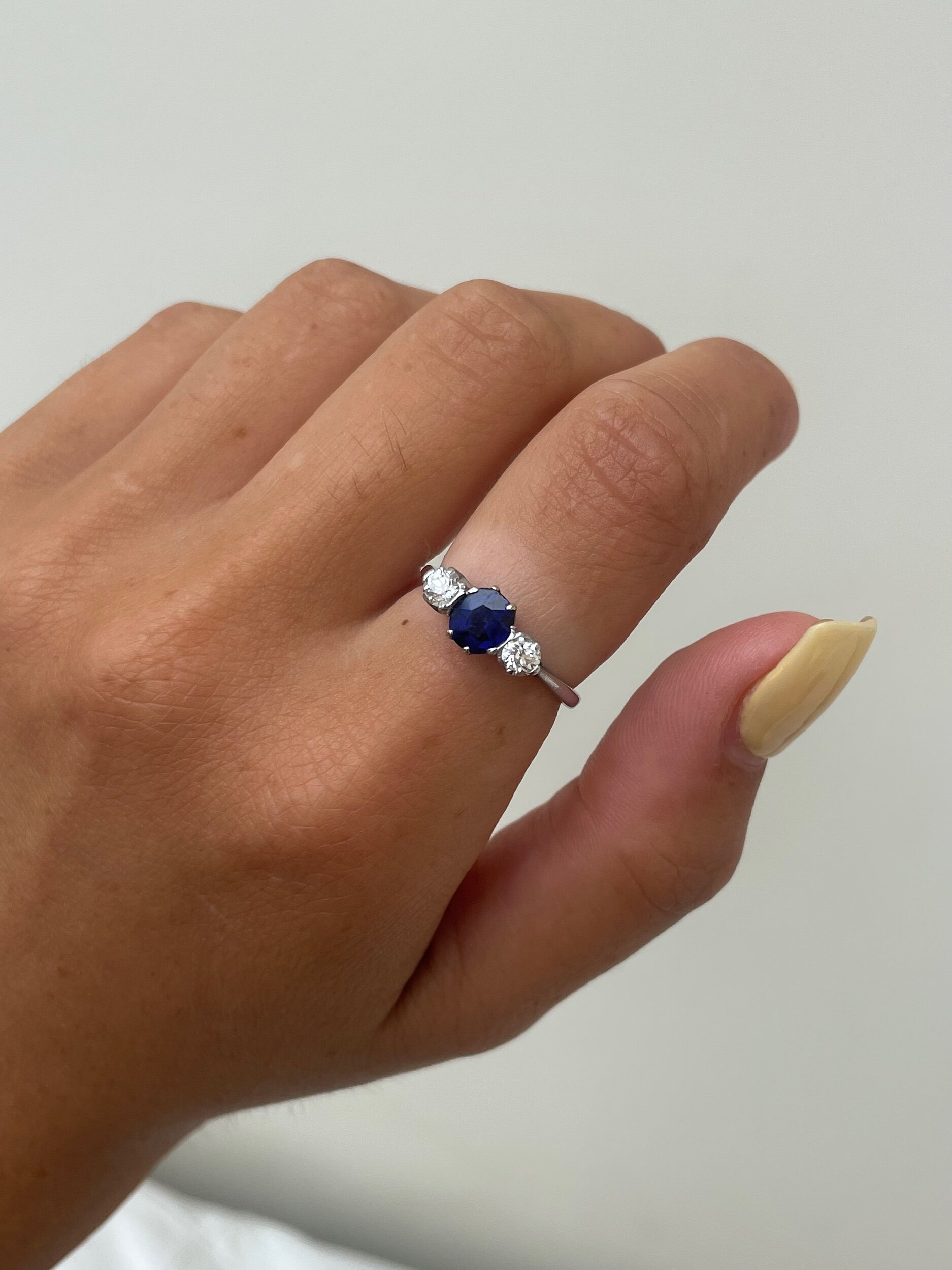 5CEF92DD-E55E-4798-843D-3F6BD6C5A9B4