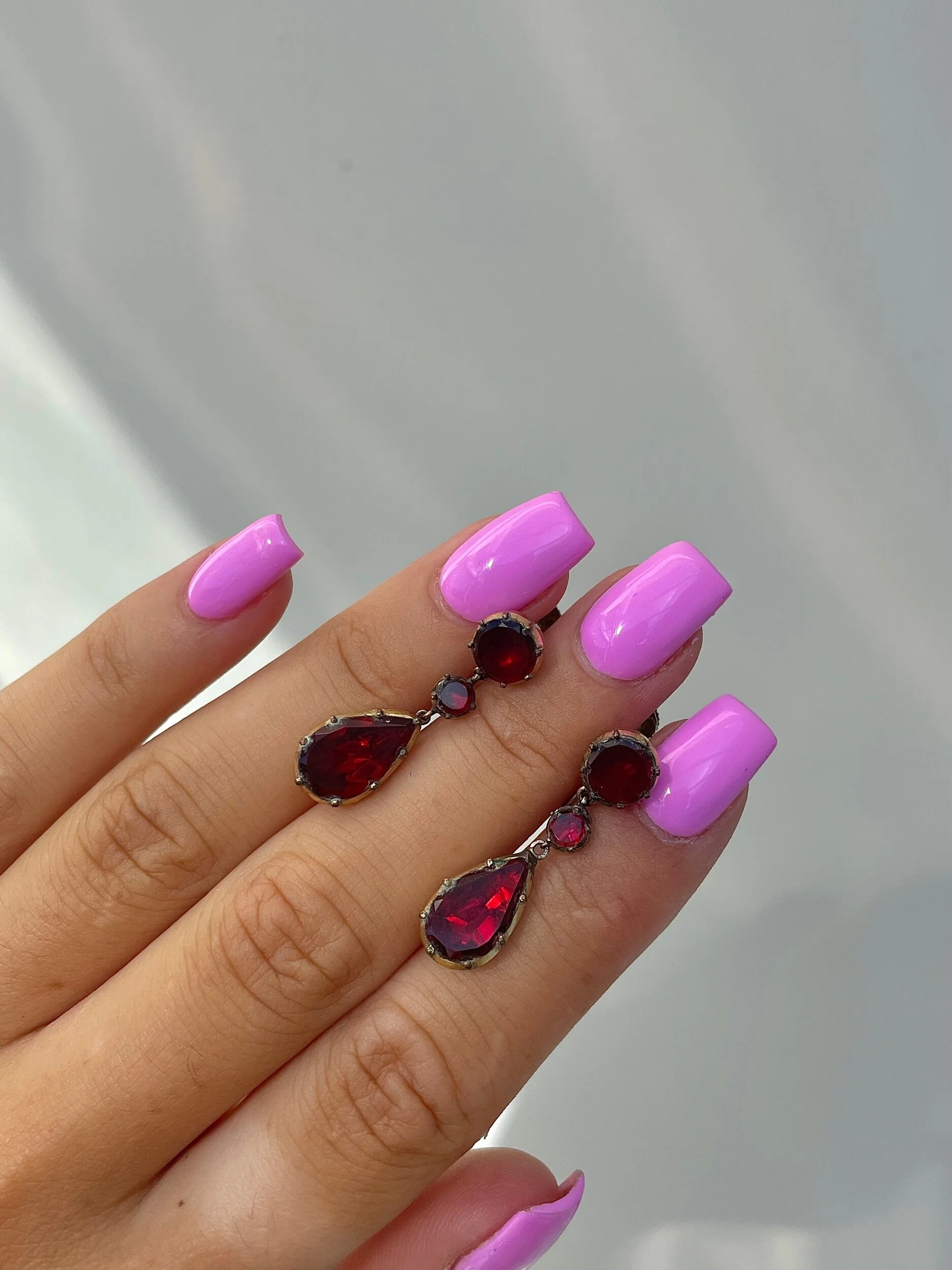 EBE65EC8-A38B-4214-B5DD-7D801F9075BC