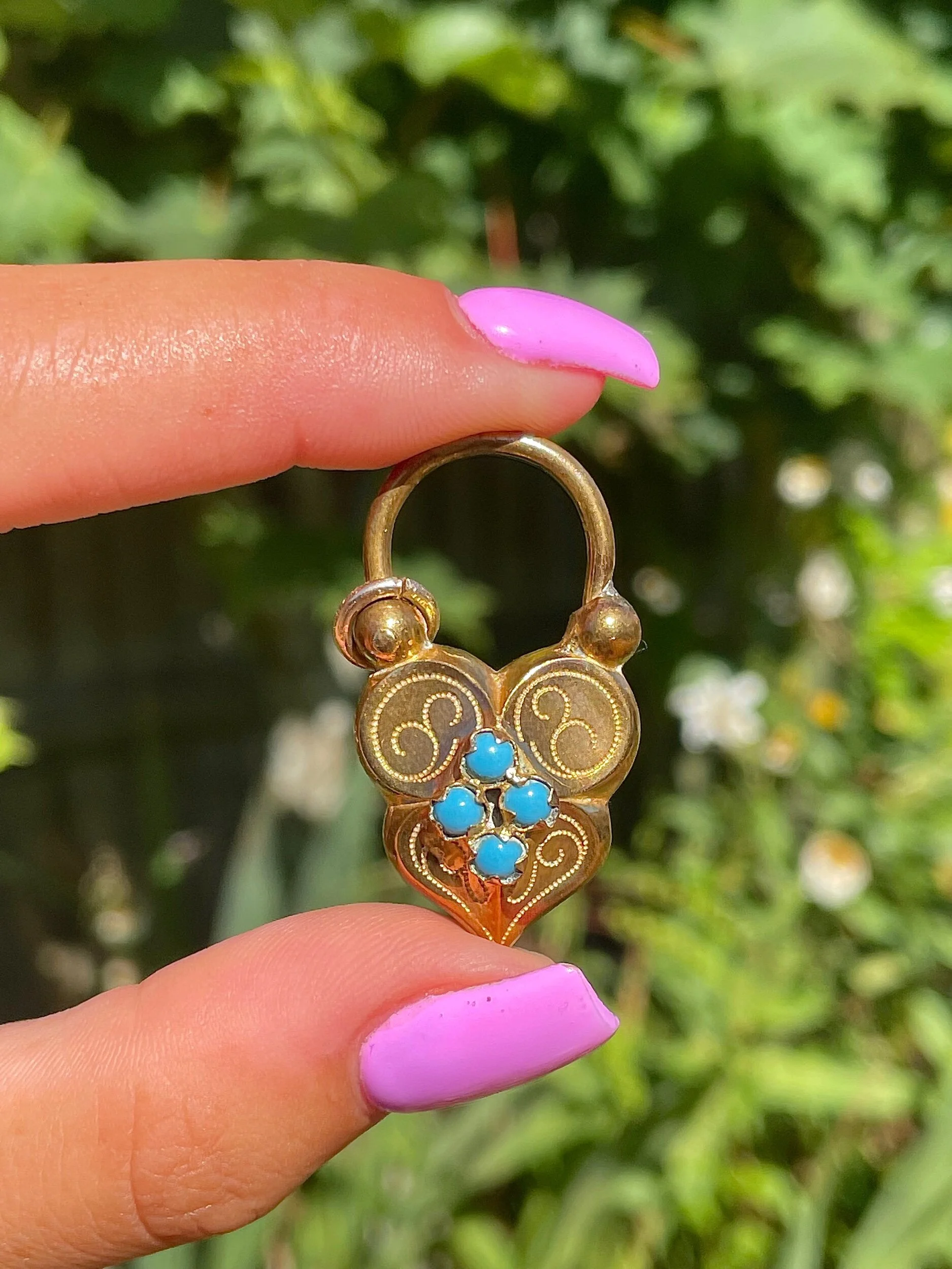 93B85D41-1AD1-4470-87B9-C09F75526F5A