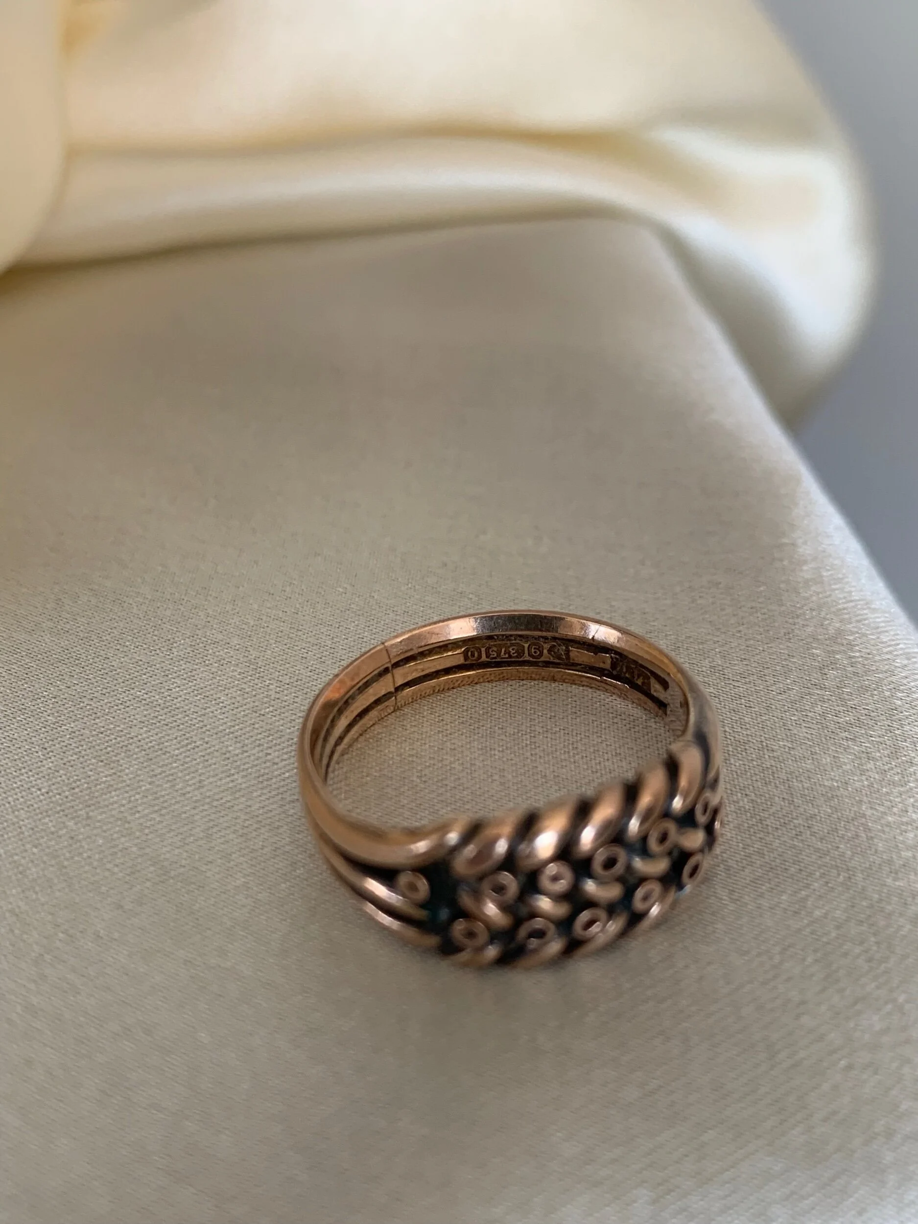 C94364E0-548E-49FA-8566-EEB251F7C921