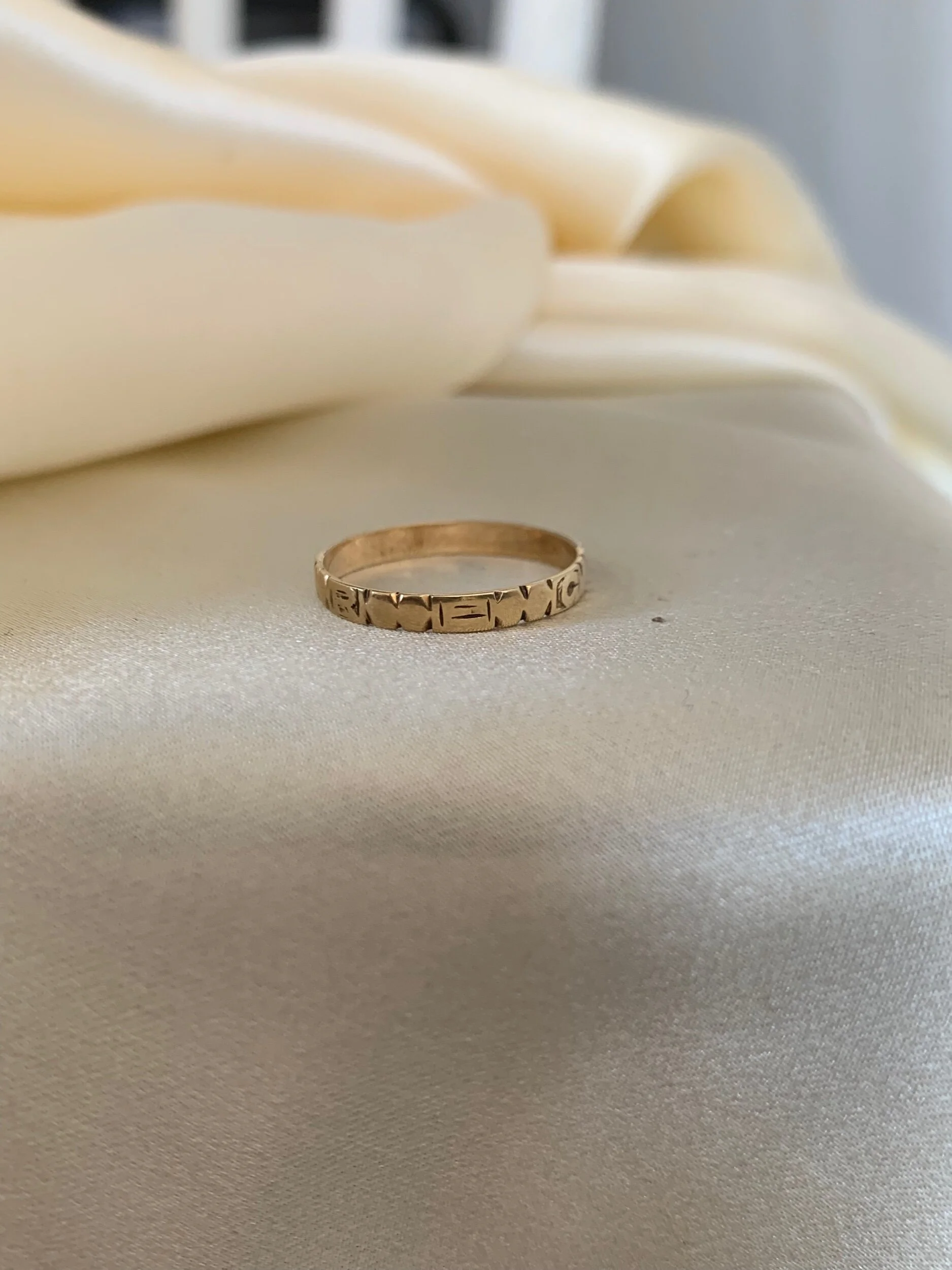 F9DEAA0E-E444-4DF9-AAA8-9BCCFF5B5ED9