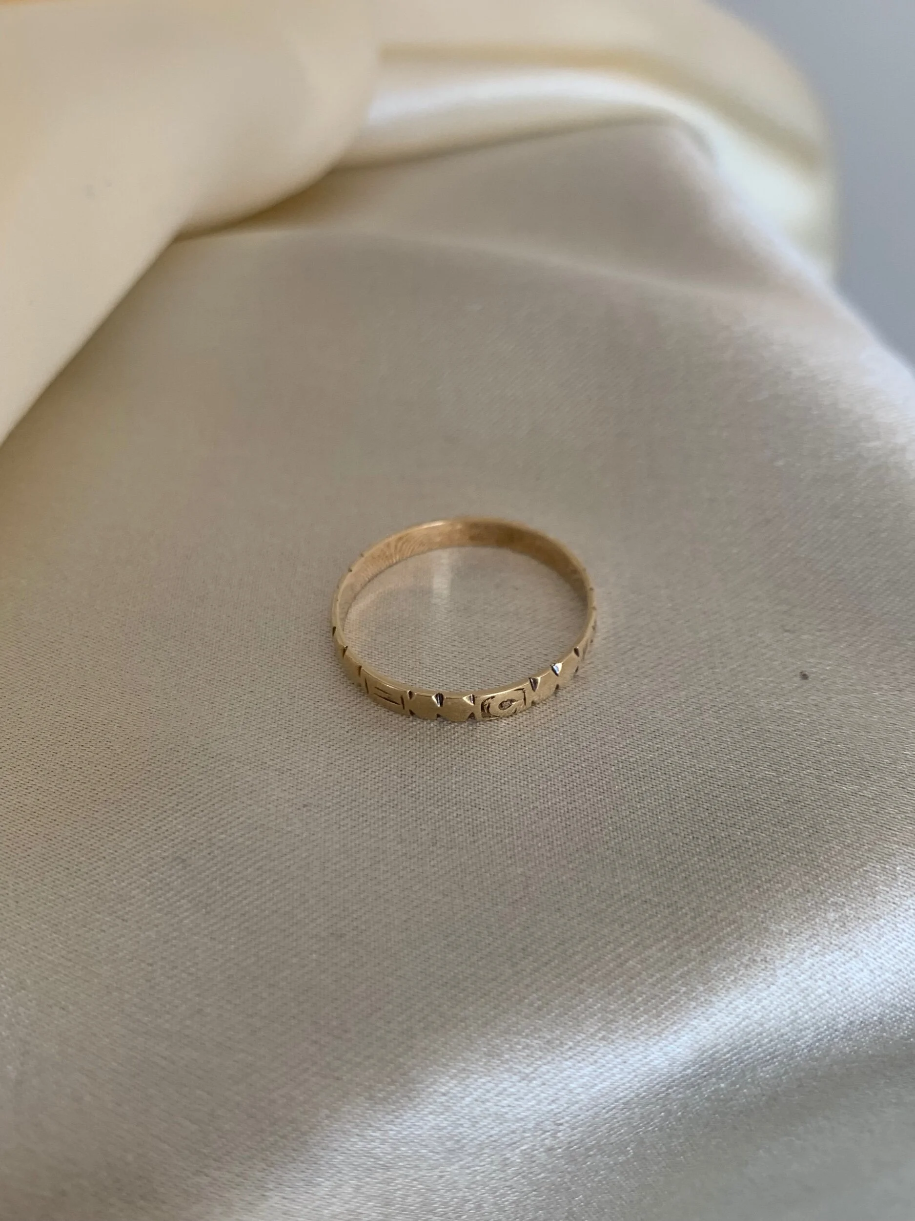 4E230DFE-D1D1-4E74-81C5-8D3175CD4276